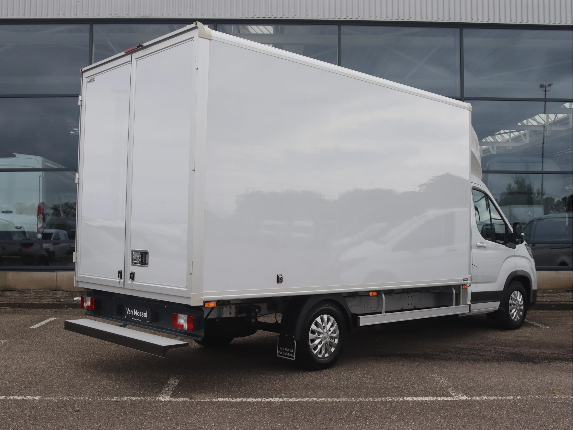 Maxus eDeliver9 L4 Business DEAL 65 kWh | AIRCO/CAMERA/ADAPT. CRUISE |