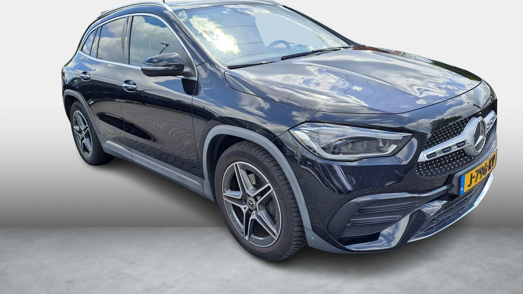 Mercedes-Benz GLA 200 Business Solution AMG