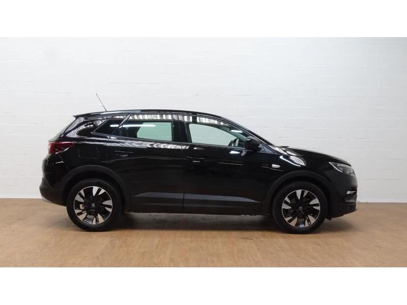 Opel-Grandland X-image-6