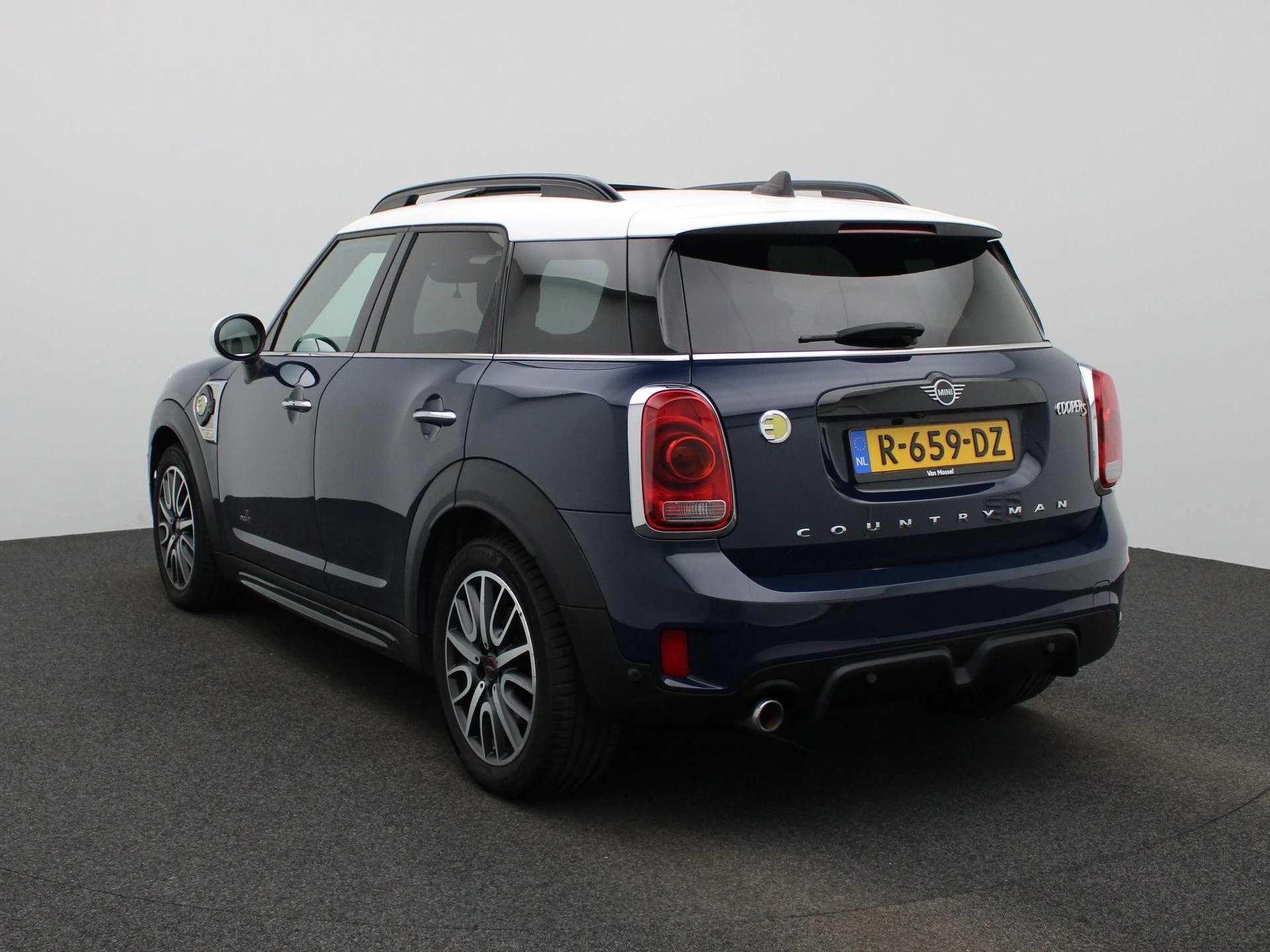 MINI-Countryman-image-1