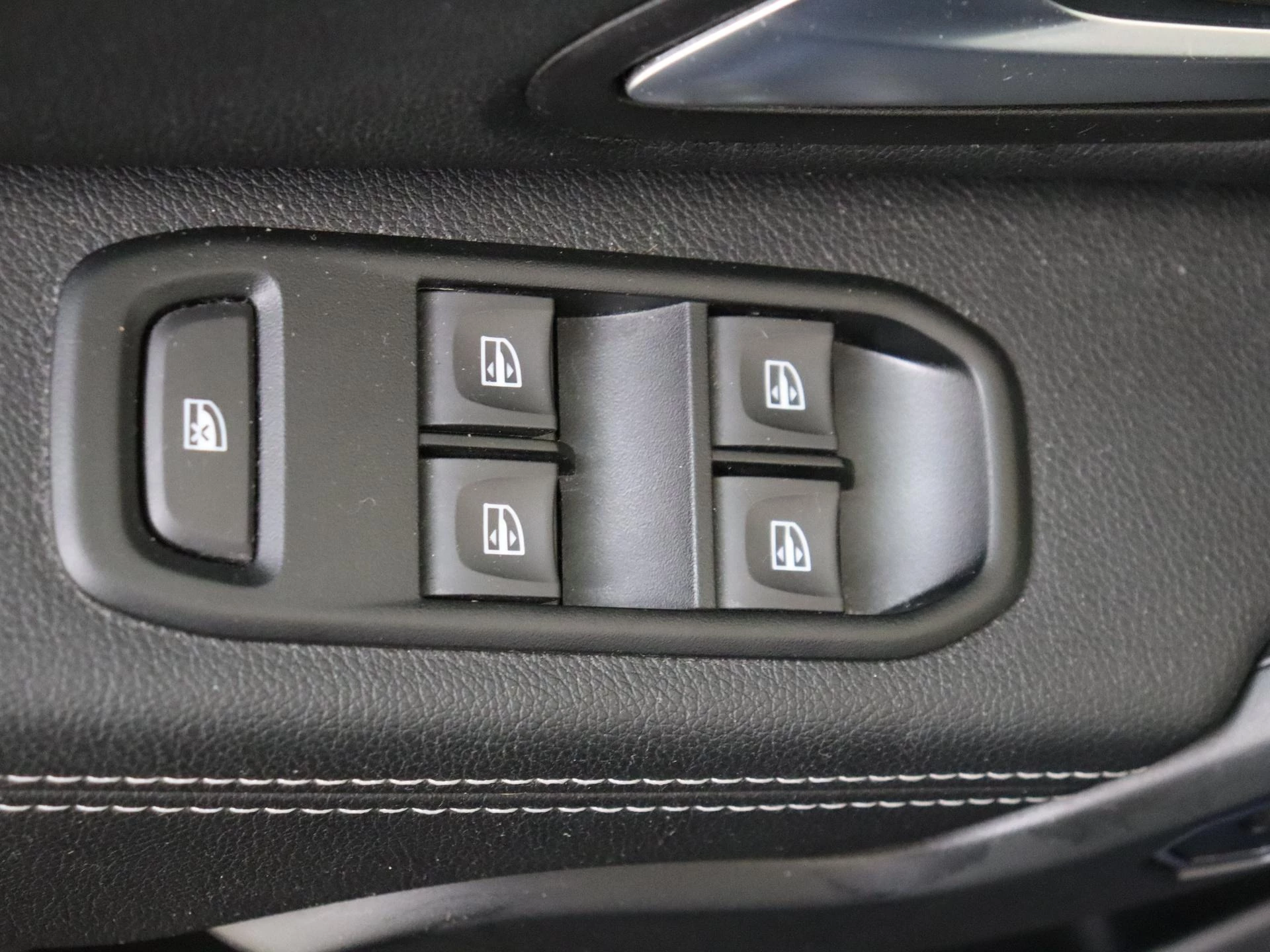 Dacia-Duster-image-27