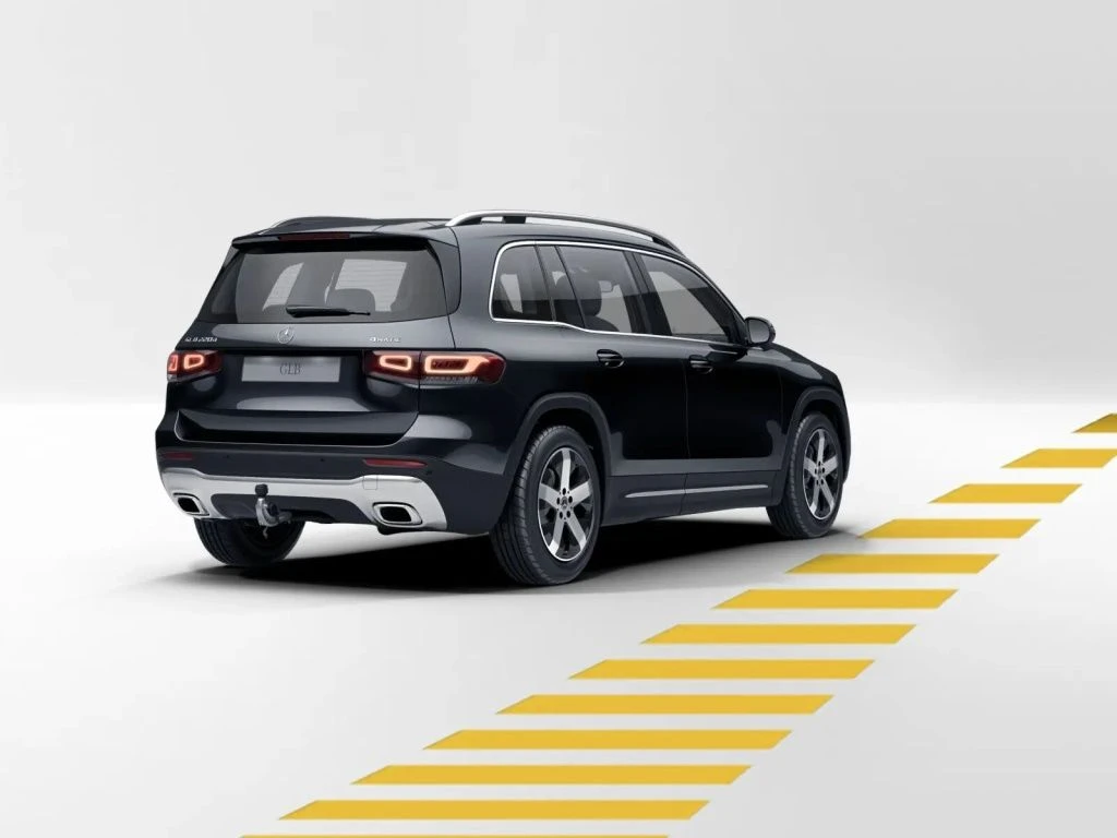 Mercedes-Benz-GLB 220 d-image-6