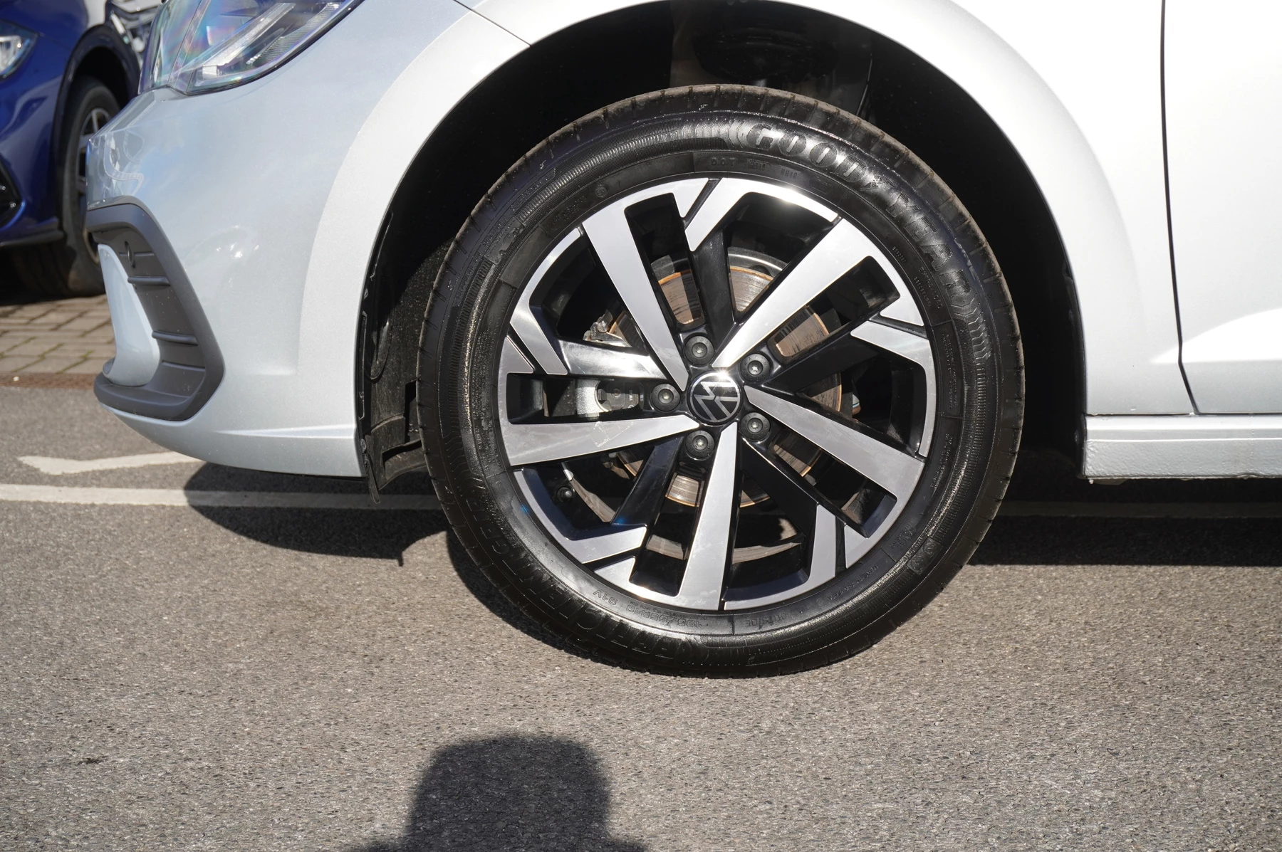 Volkswagen-Polo-image-4