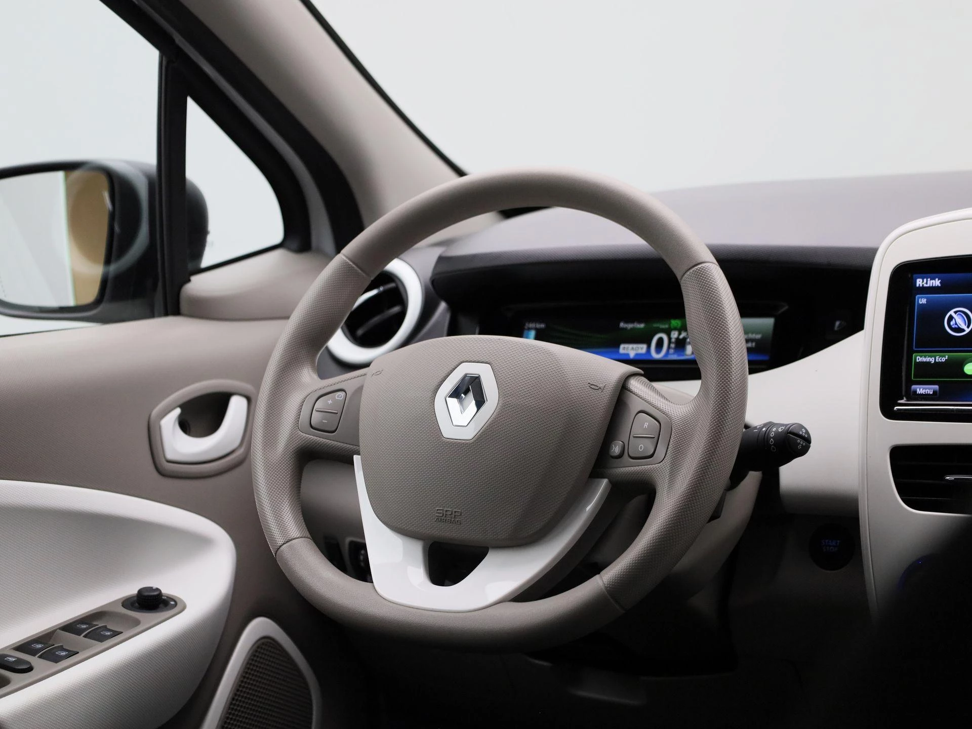 Renault-ZOE-image-29