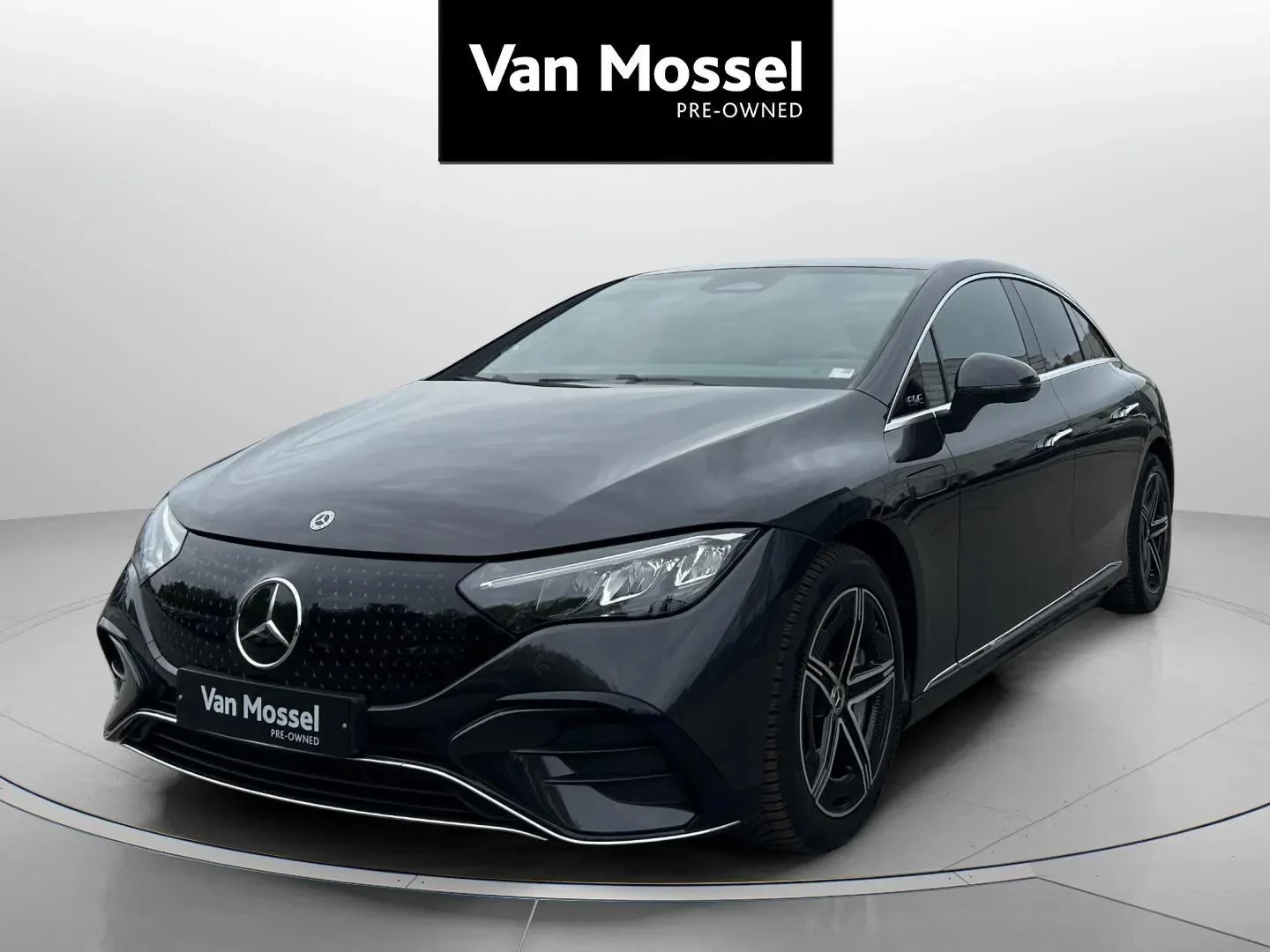 Mercedes-Benz-EQE-image-0