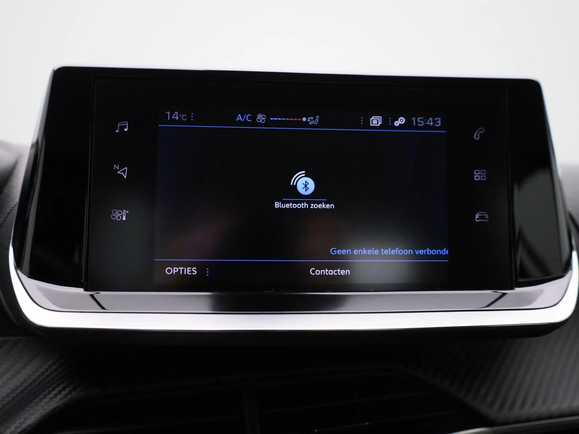 Peugeot-208-image-15