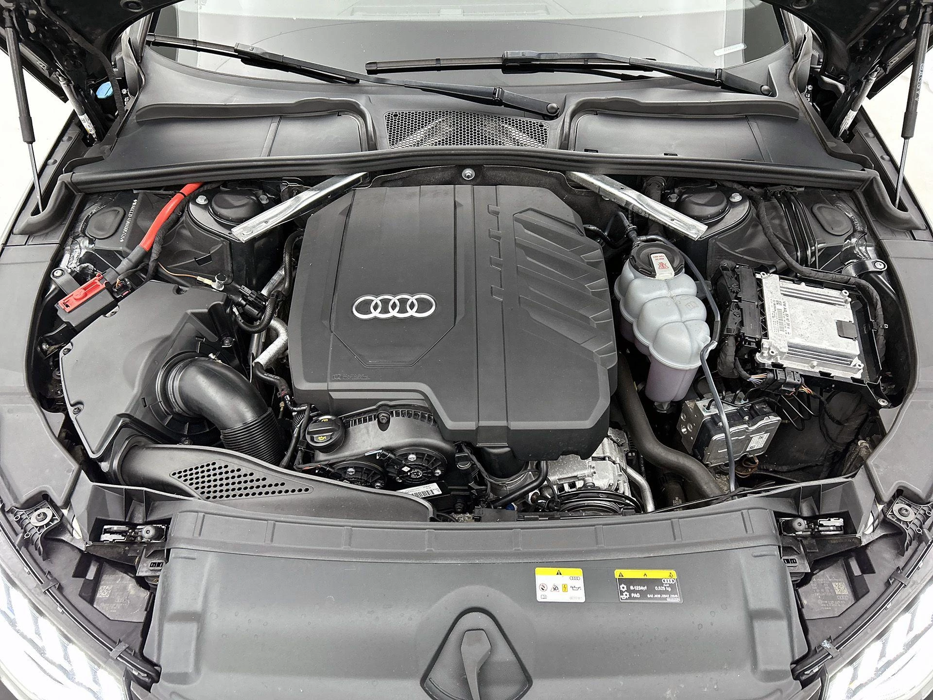 Audi A4 Avant 40 TFSI quattro S edition Competition
