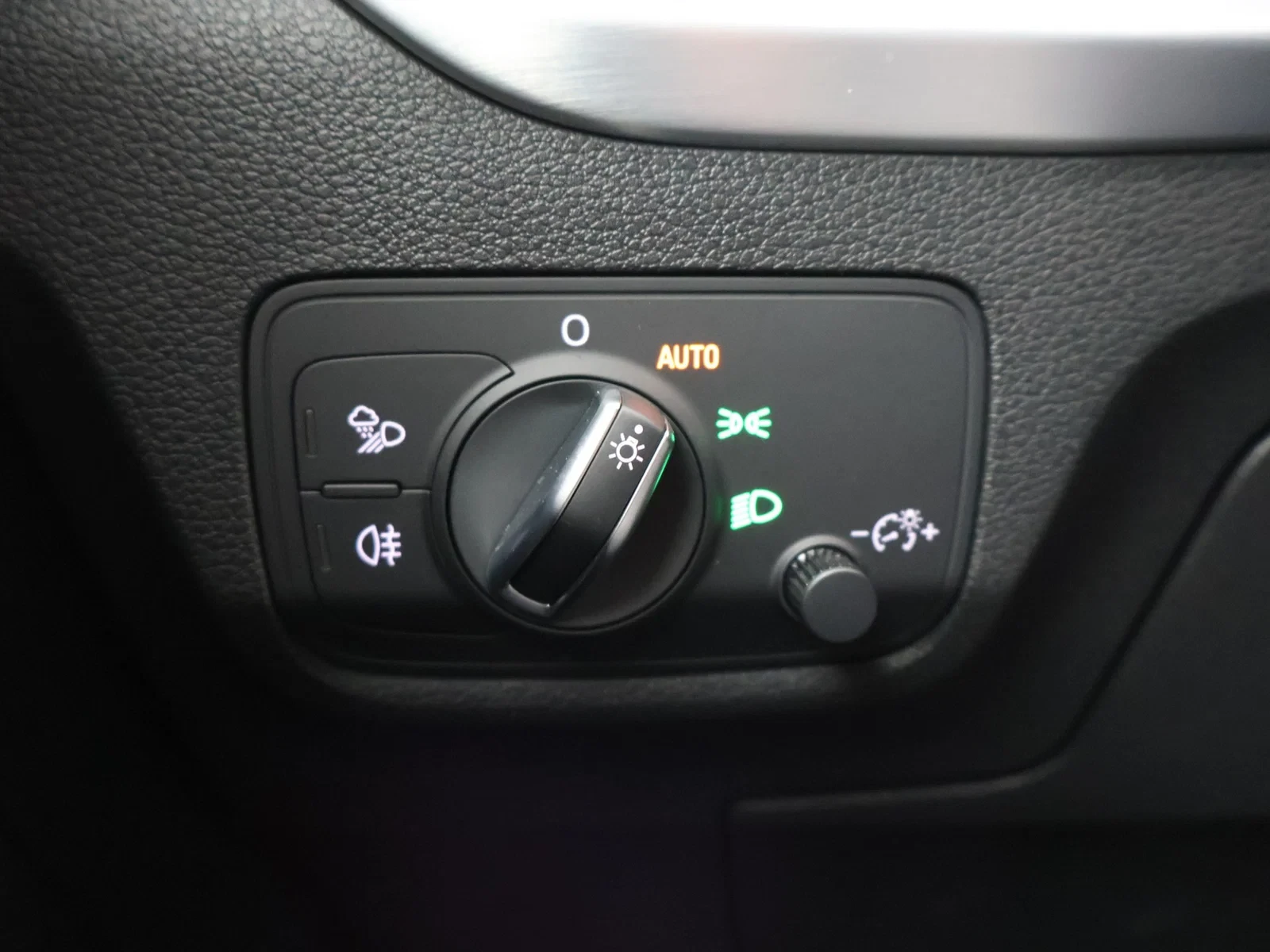 Audi-Q2-image-24