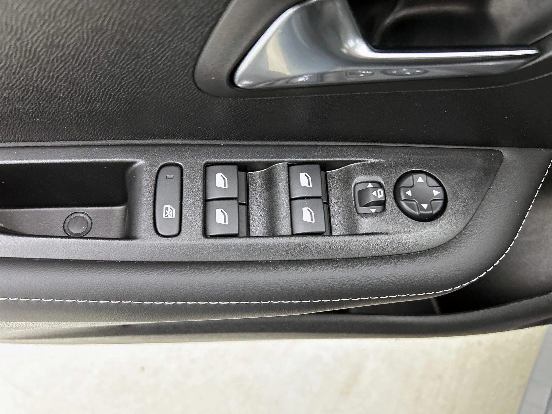 Peugeot 208 1.2 100 Allure