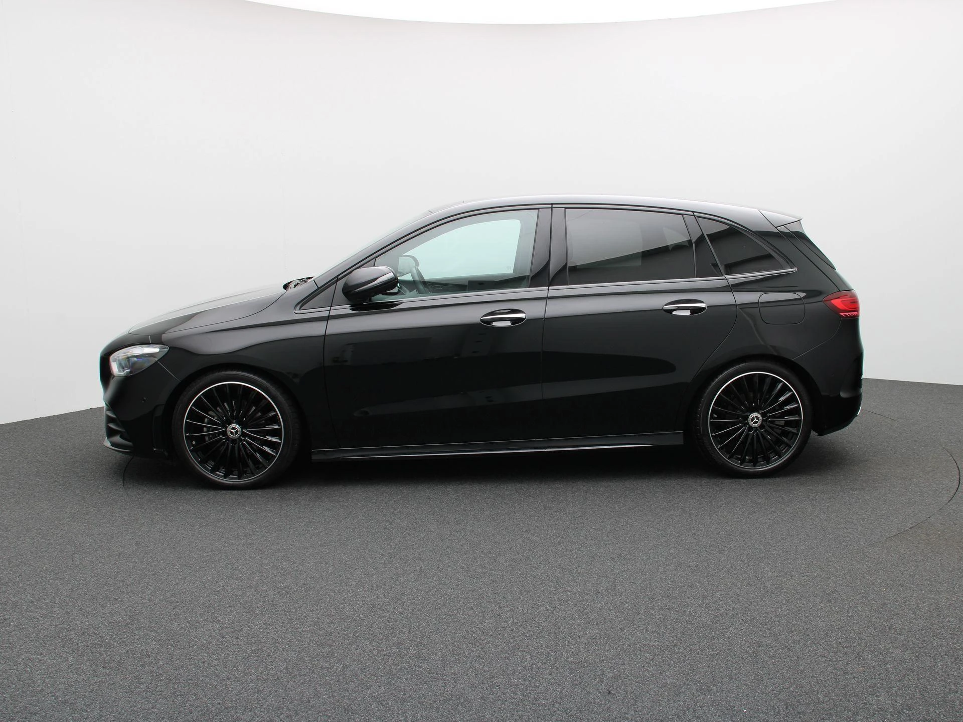 Mercedes-Benz-B-Klasse-image-3