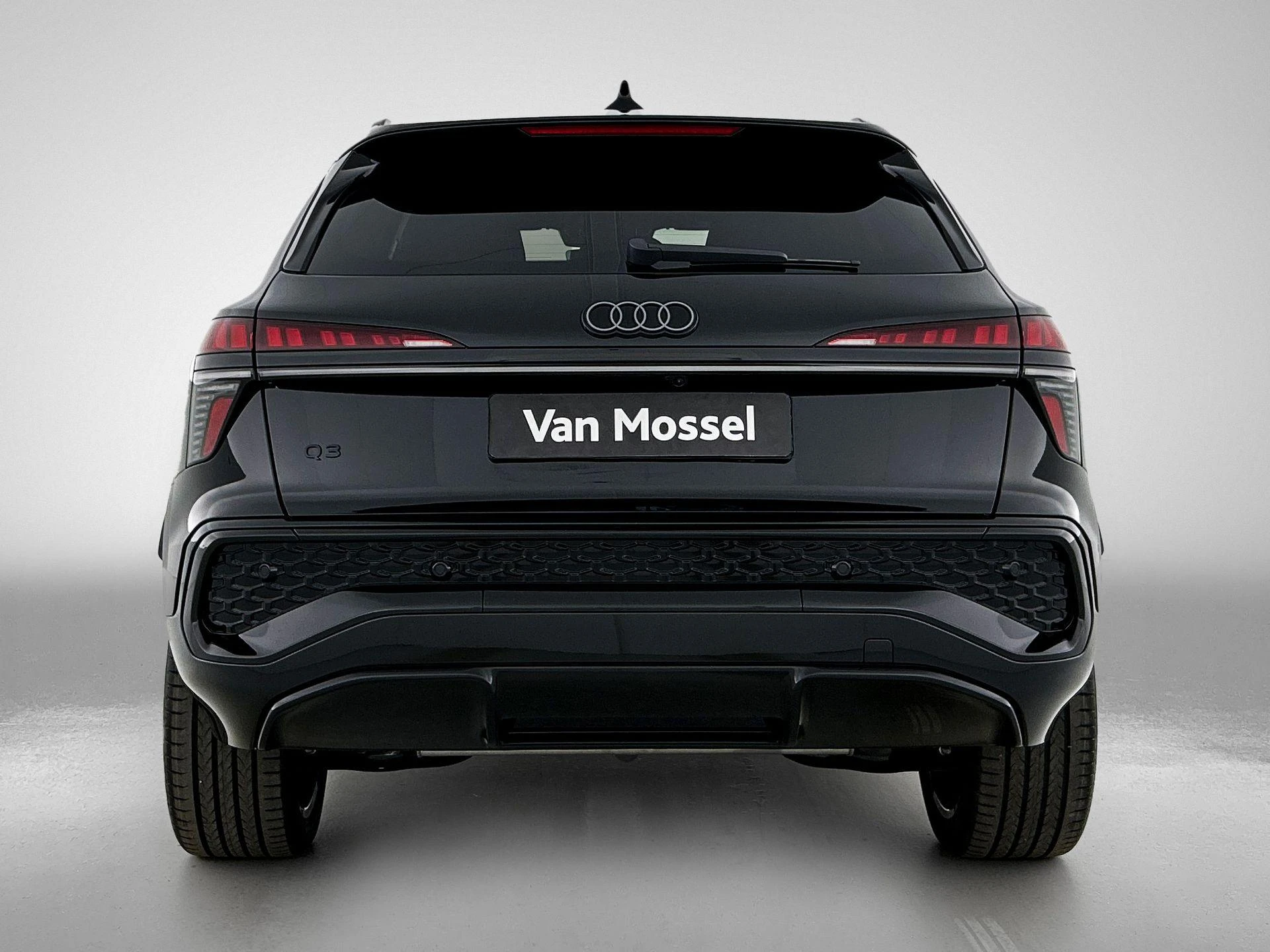 Audi-Q3-image-2