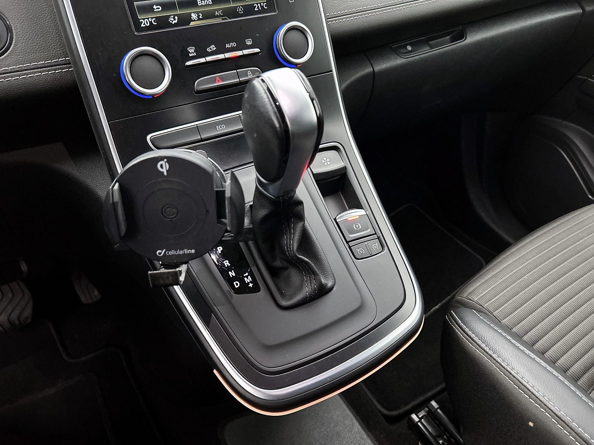 Renault-Scénic-image-9