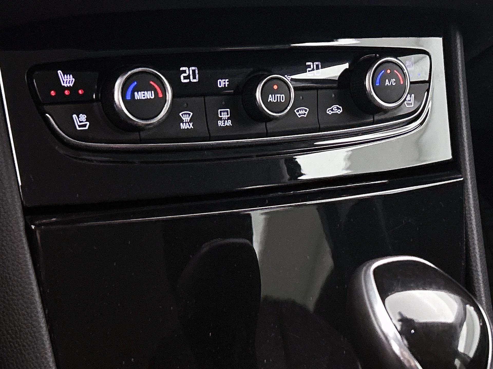 Opel-Grandland X-image-25
