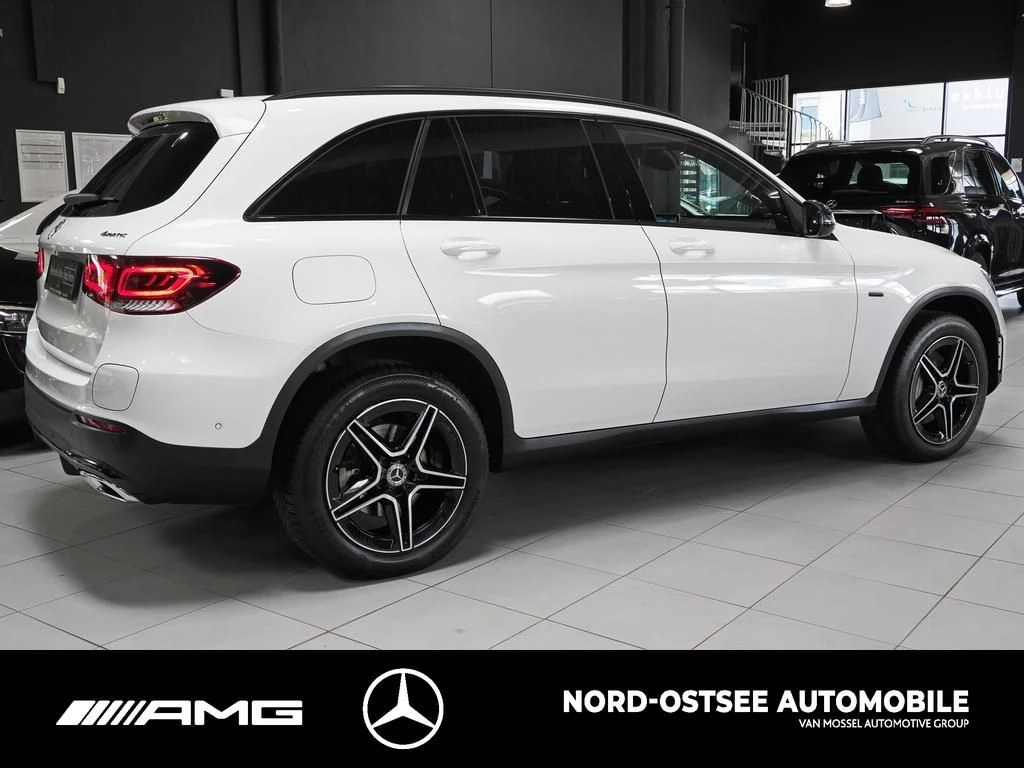 Mercedes-Benz GLC 300 de AMG 4M AHK AUT DYNLICHT PANO KEYLESS AMG LineX254 GLC 300 de AMG 4M AHK AUT DYNLICHT PANO KEYLESS AMG Line