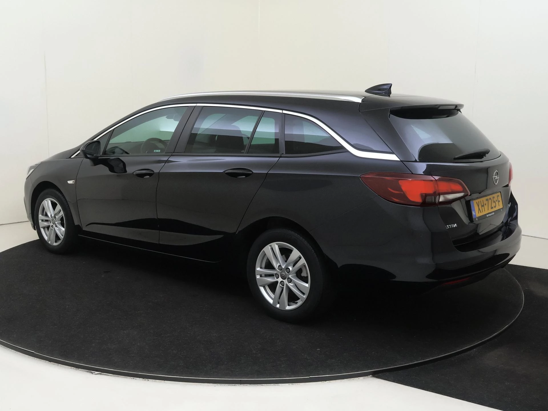 Opel Astra Sports Tourer 1.4 Online Edition