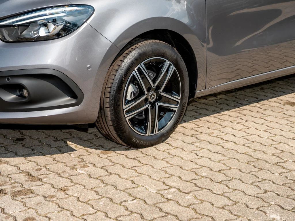 Mercedes-Benz-T-Klasse 180 d-image-6