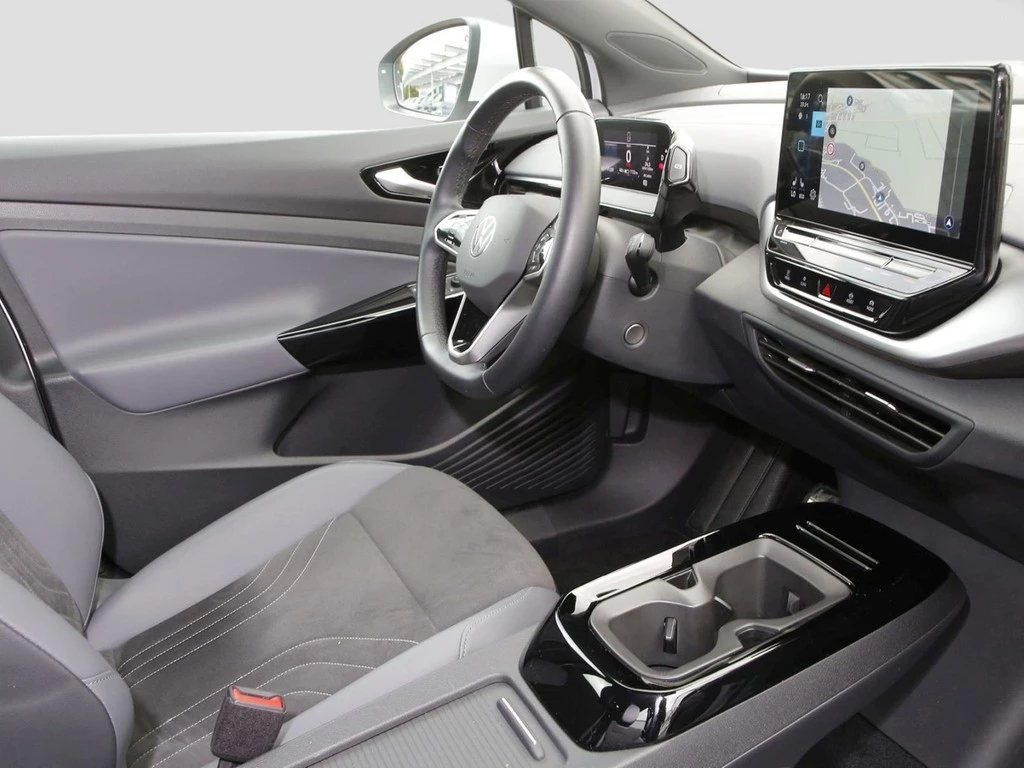 Volkswagen ID.4 Pure Performance 18" Navi LED SHZ ACC PDC