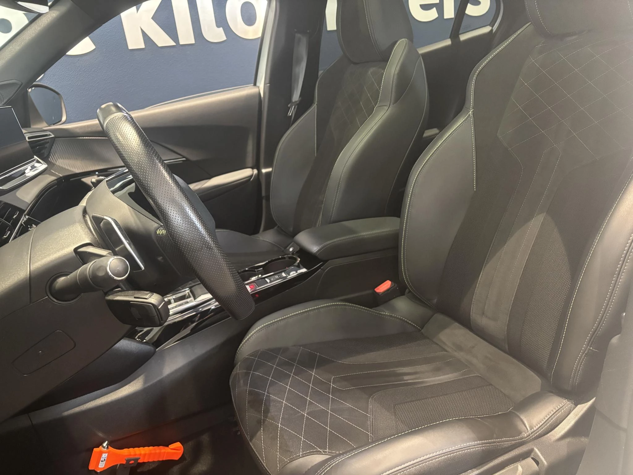 Peugeot-2008-image-7