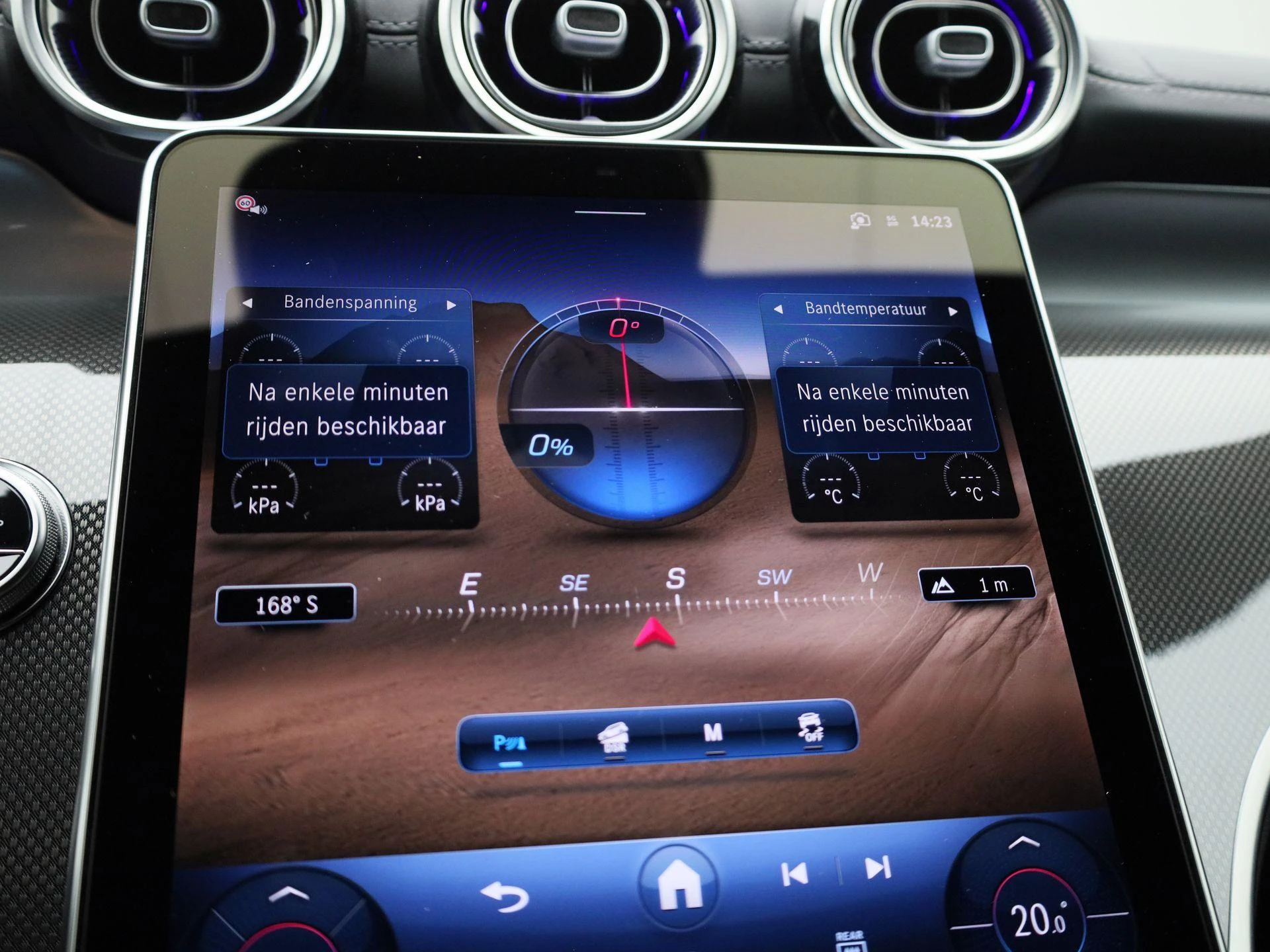 Mercedes-Benz-GLC-image-28