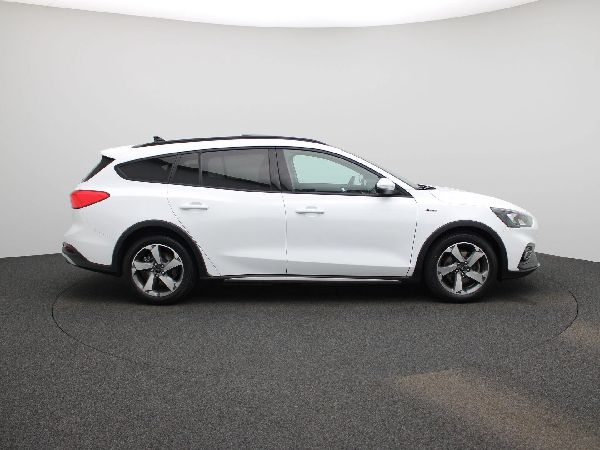 Ford Focus Wagon 1.0 EcoBoost Active X Business