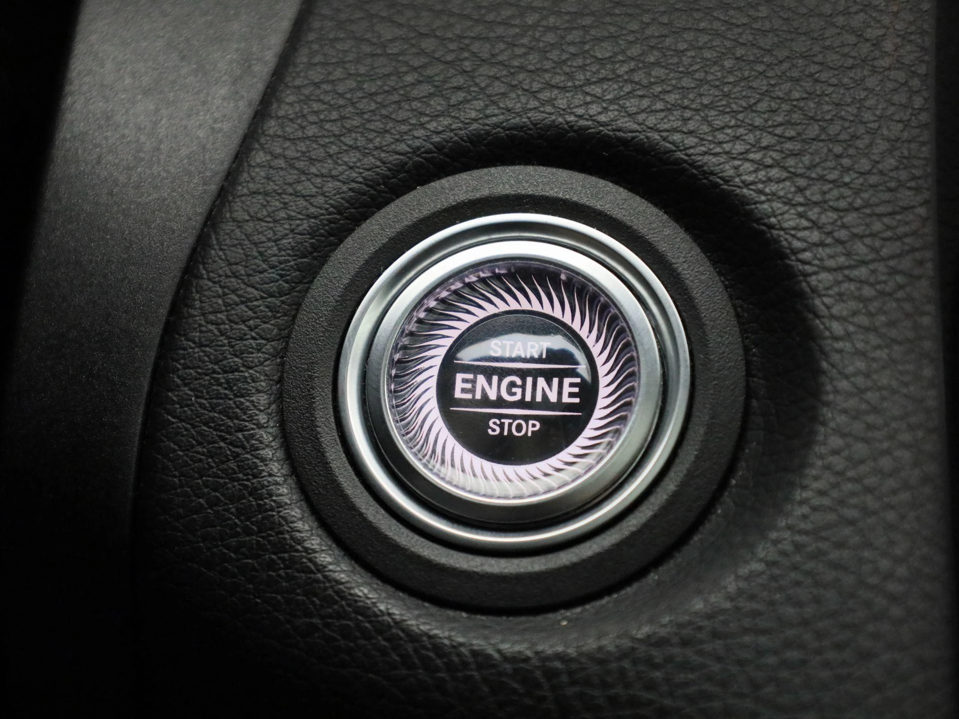 Mercedes-Benz-C-Klasse-image-20