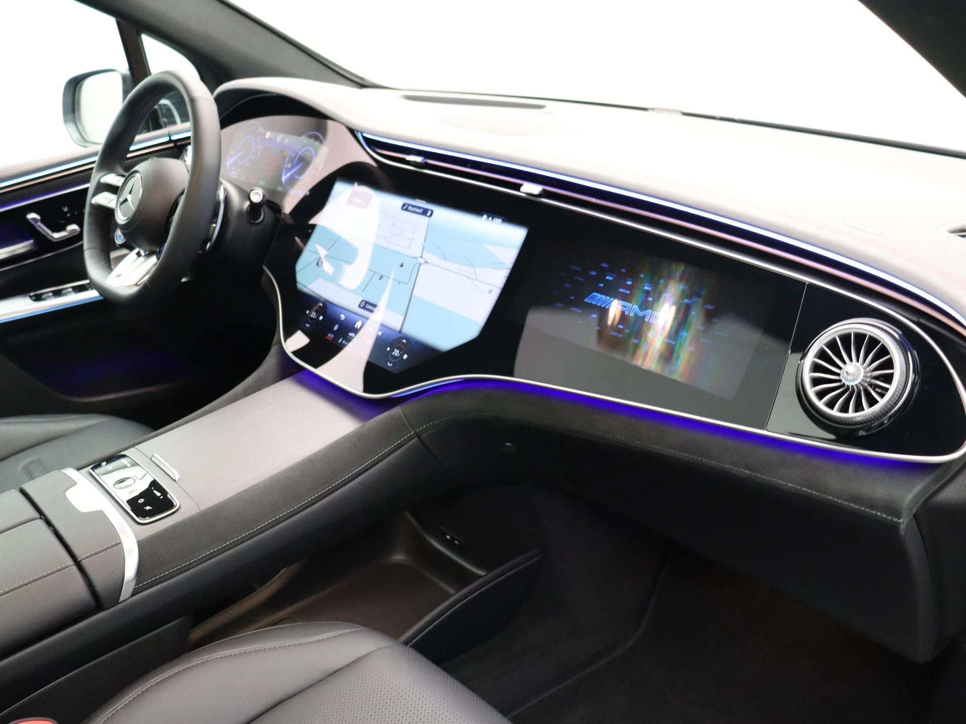 Mercedes-Benz EQE SUV 43 4MATIC Night Edition + NAPPA + PANO DAK + DIGITAL LIGHT + HYPERSCREEN +