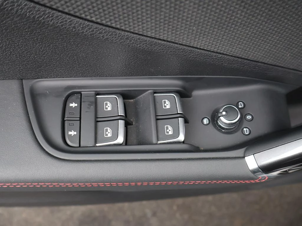 Audi-SQ2-image-18