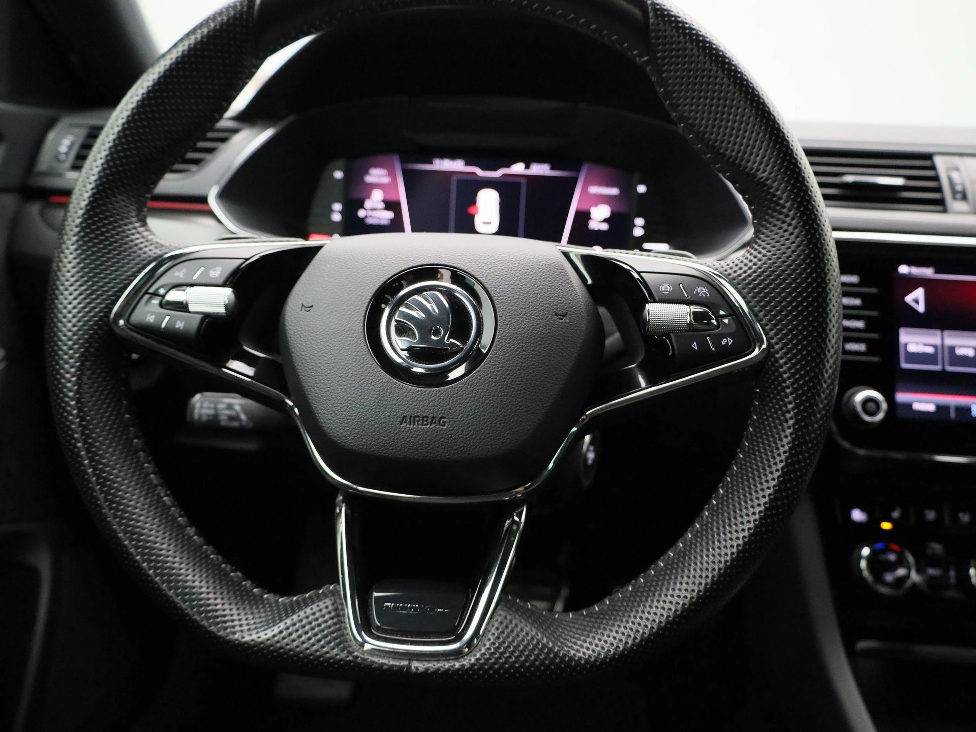Škoda Superb Combi 1.4 TSI iV Sportline Business