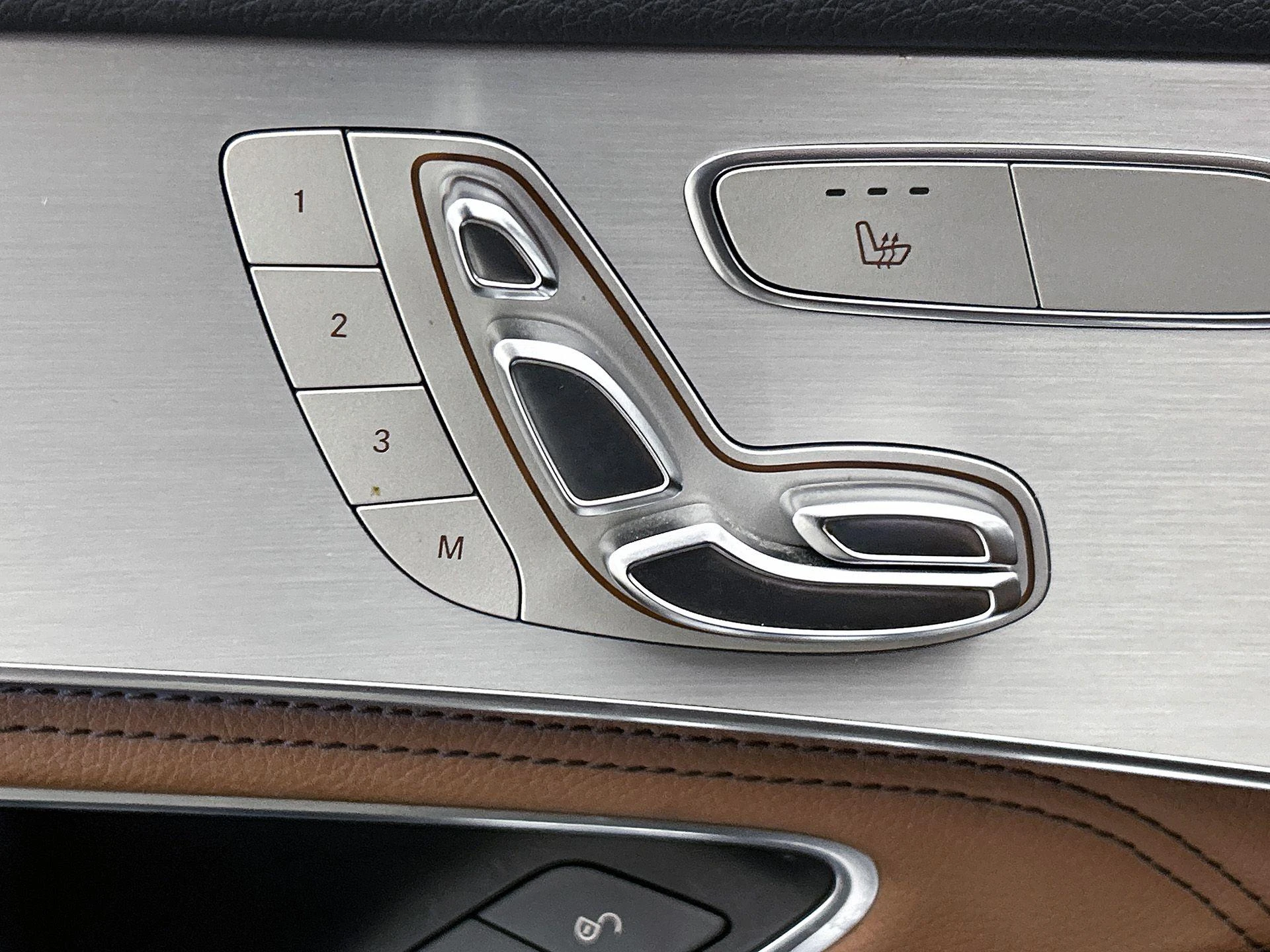Mercedes-Benz-GLC-image-22
