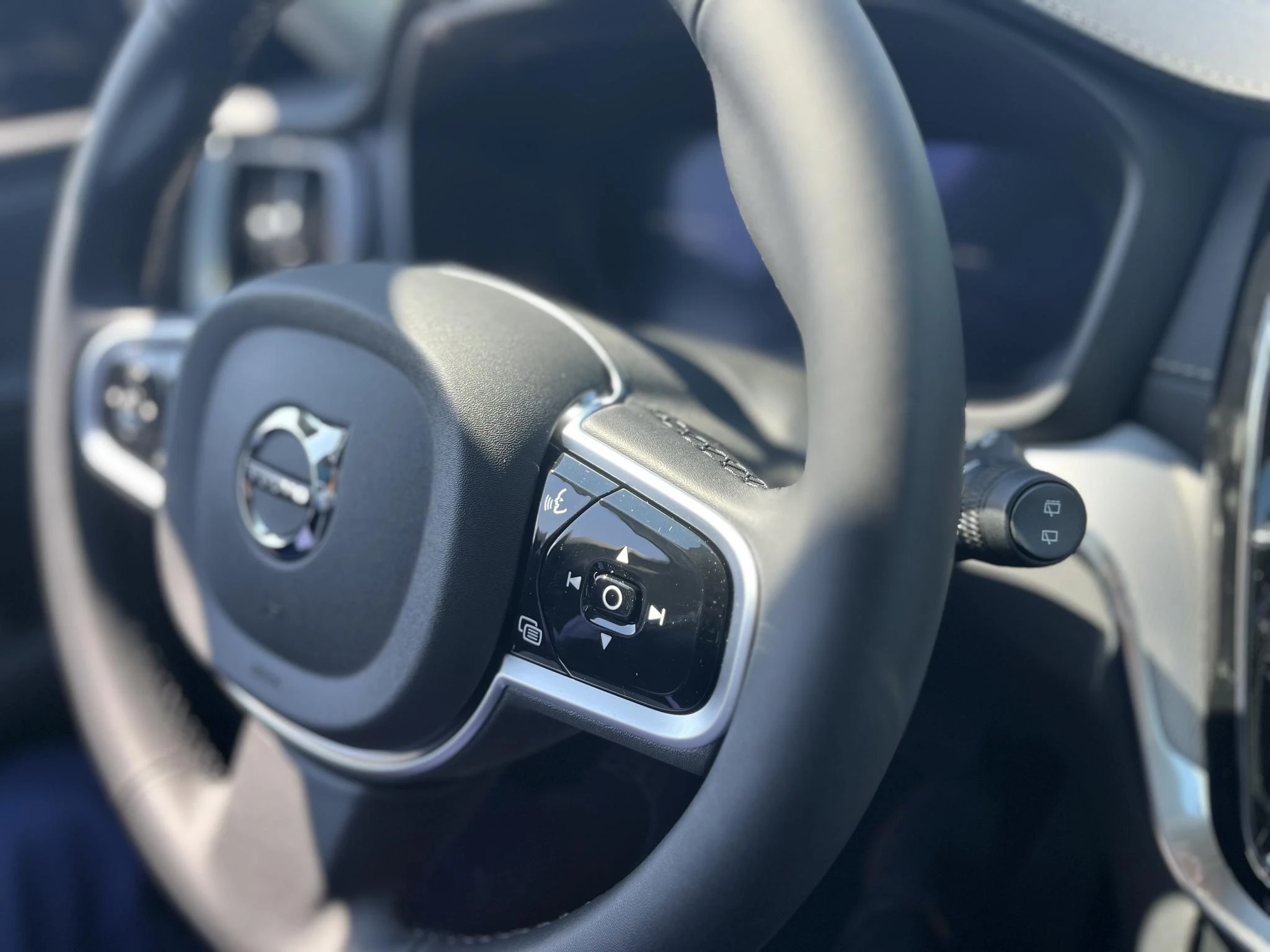 Volvo V60 T6 Plug-in hybrid AWD Ultra Dark