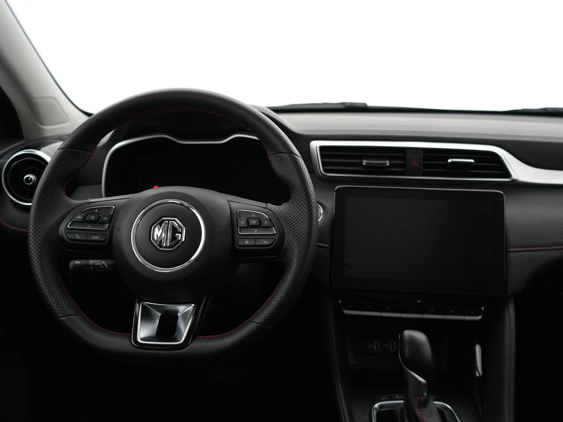 MG ZS ICE 1.0 AT LUXURY FWD