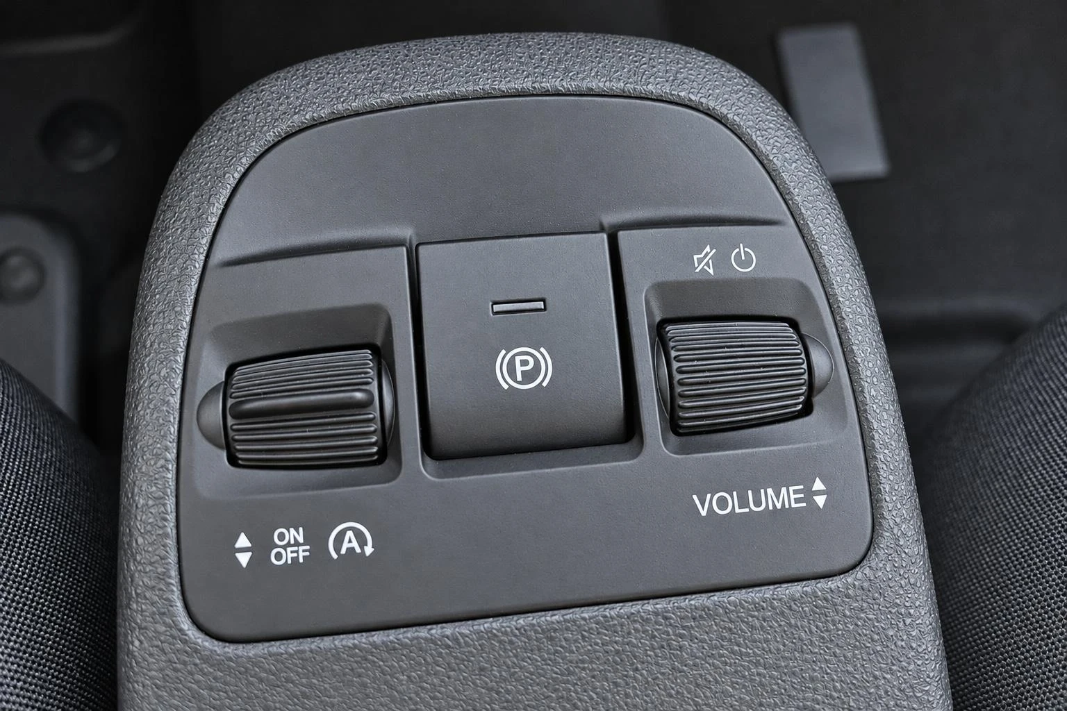 Fiat-500C-image-11