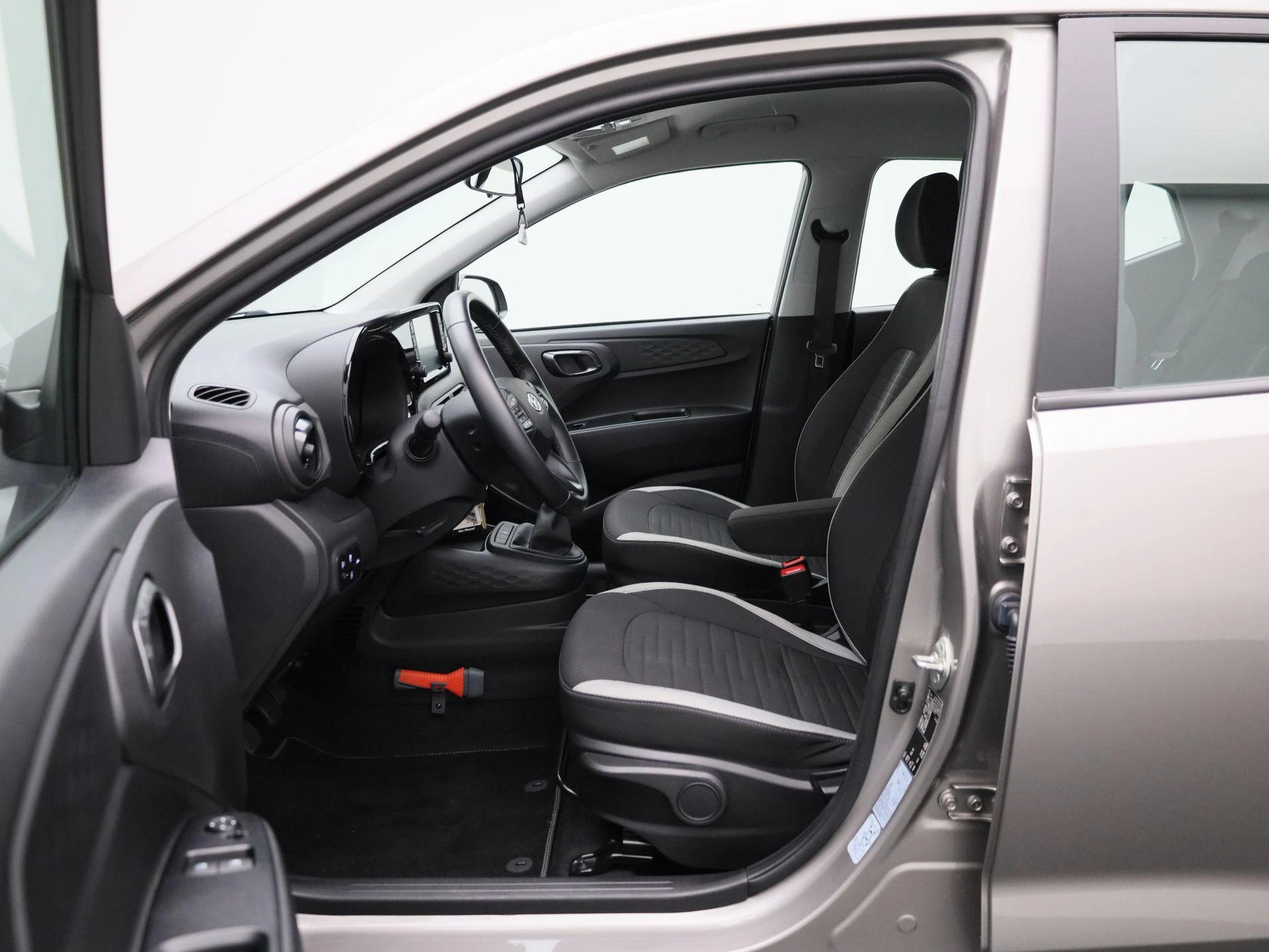 Hyundai-i10-image-8