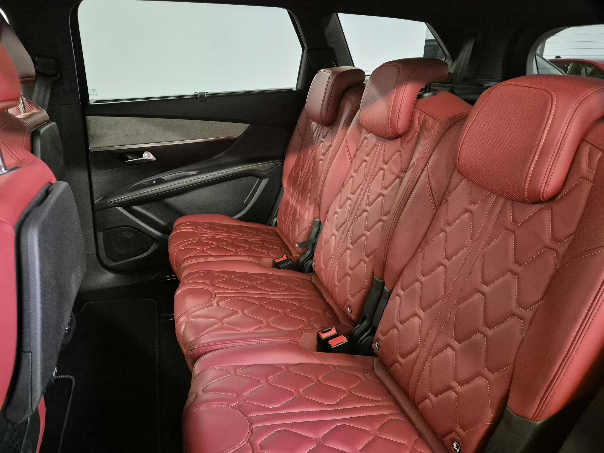 Peugeot 5008 GT 1.2 131PK Mild Hybrid