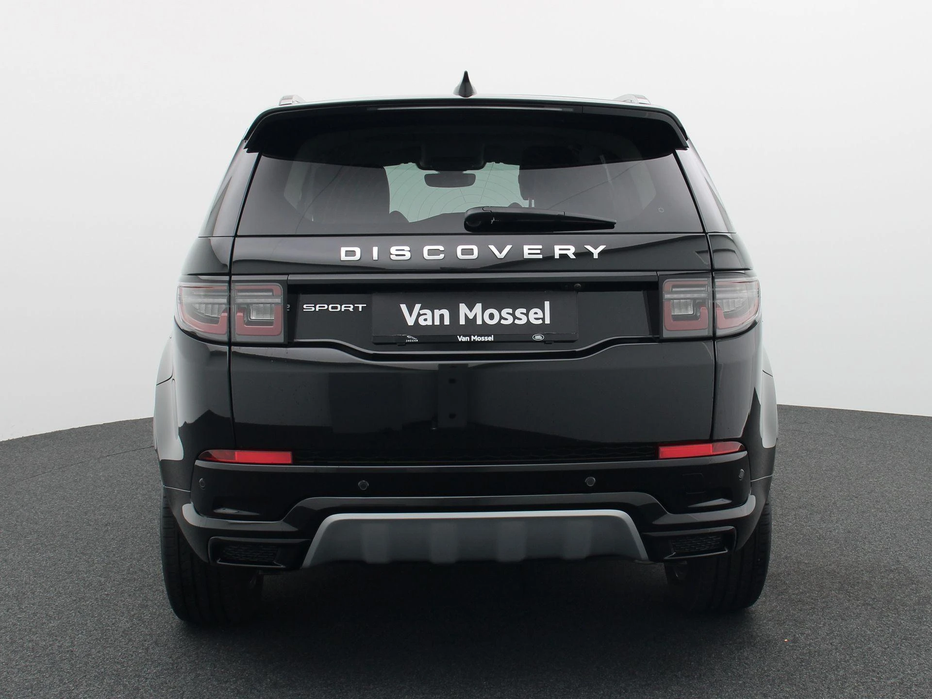 Land Rover-Discovery Sport-image-4