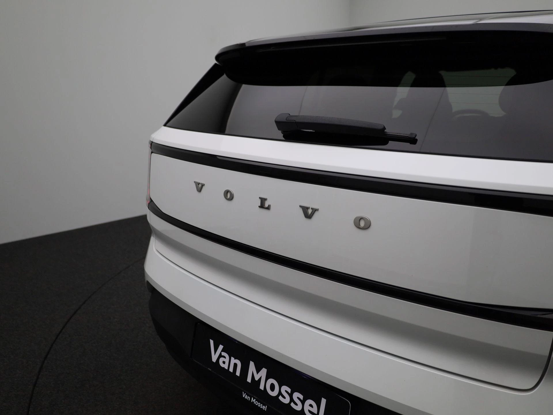Volvo-EX30-image-39