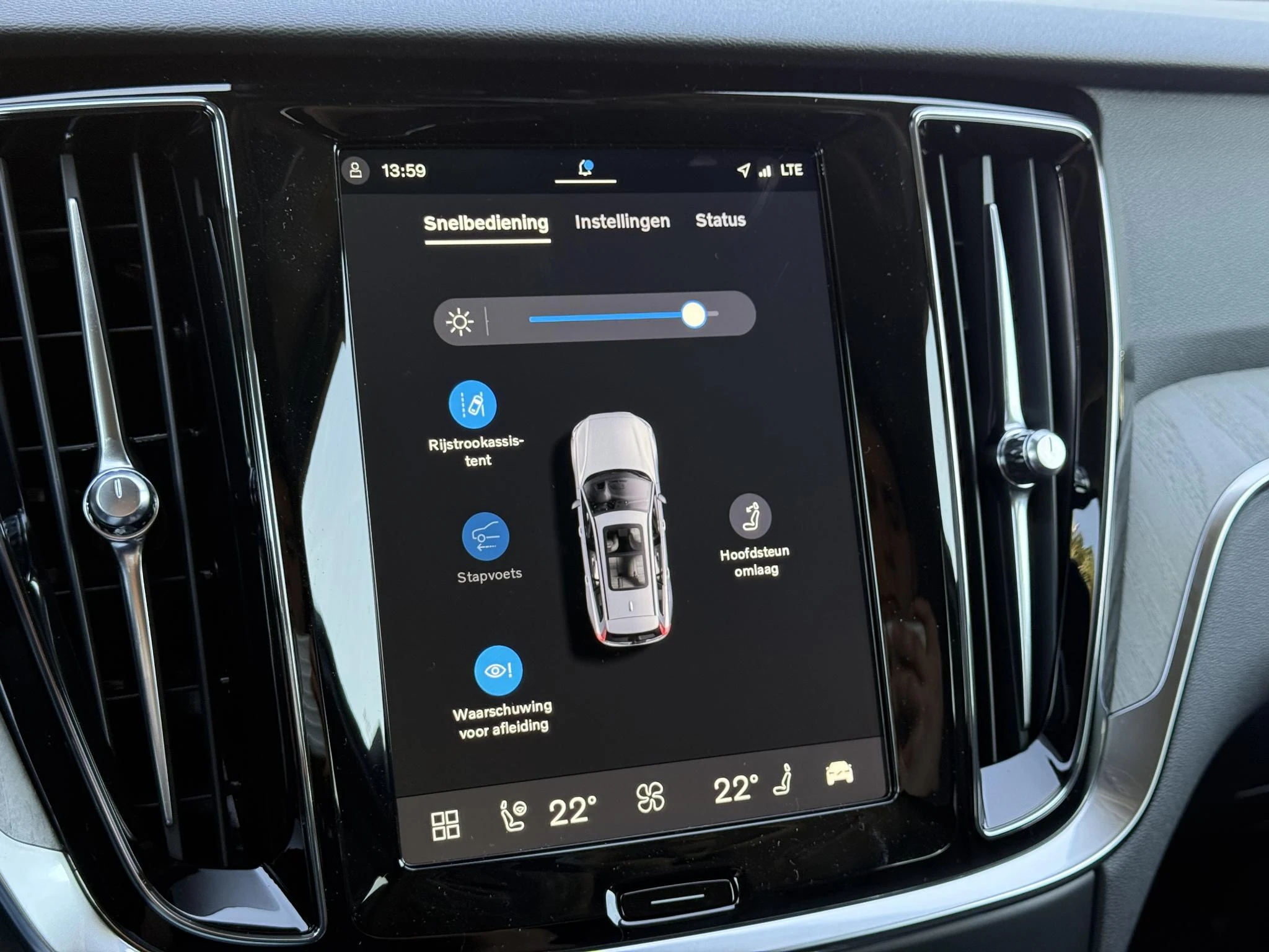 Volvo-V60-image-21