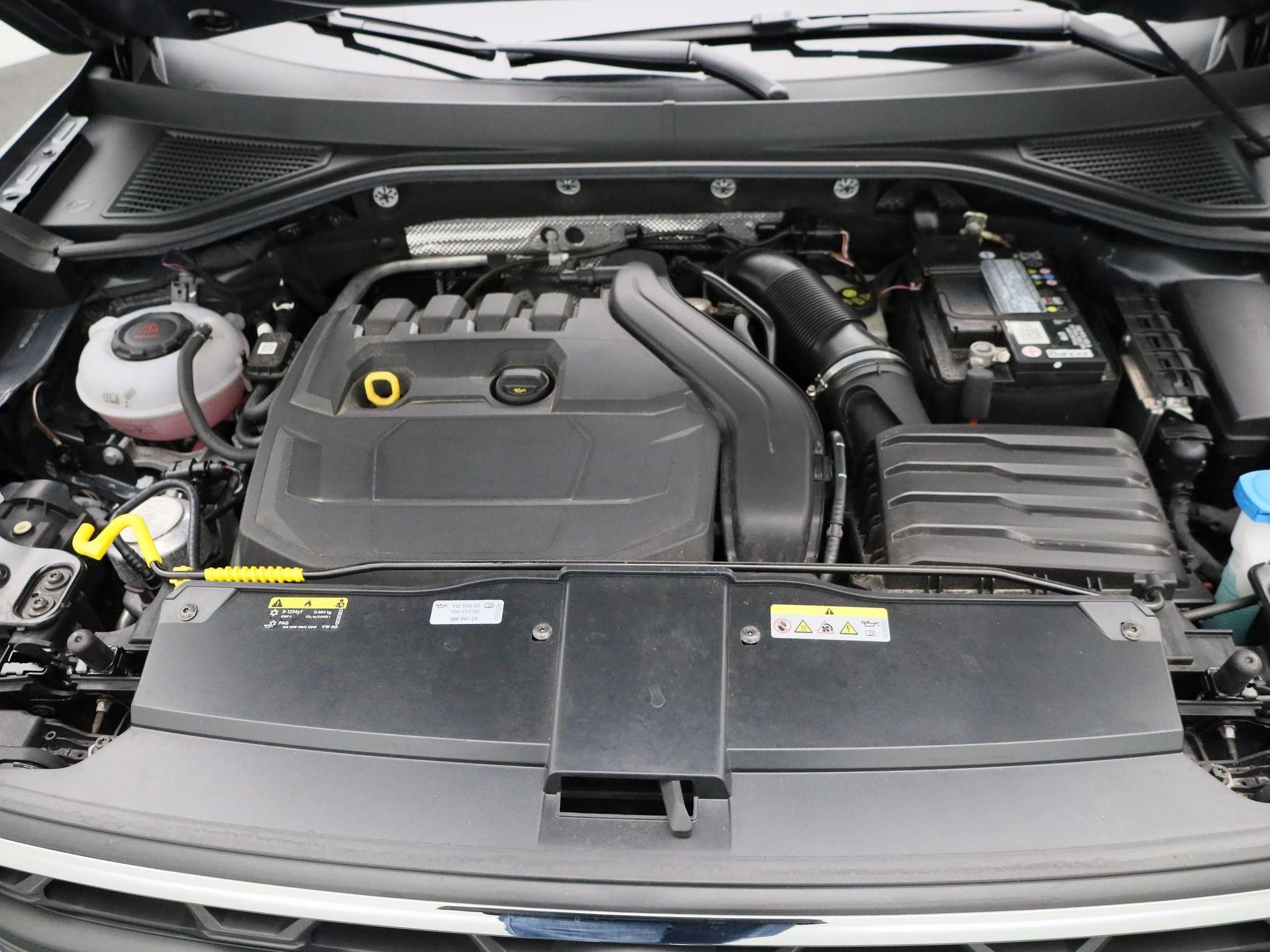 Volkswagen-T-Roc-image-32