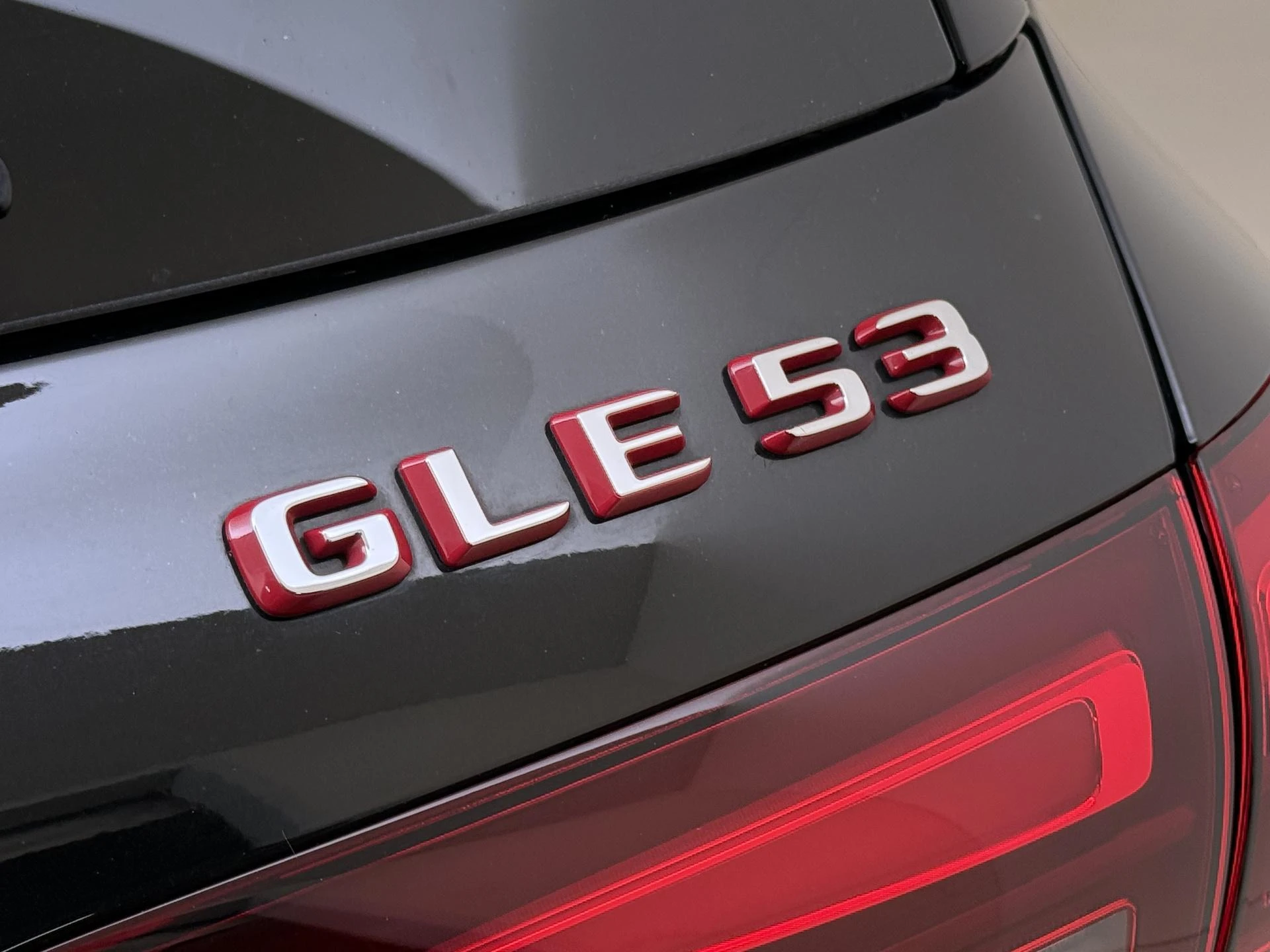 Mercedes-Benz-GLE-image-36