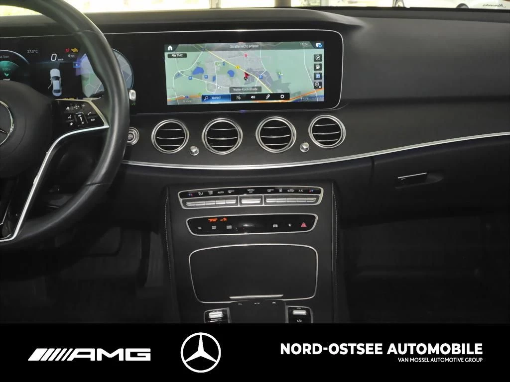 Mercedes-Benz E-Klasse 300 e AVANTGARDE KAMERA DISTRO PANO NIGHT LED AVANTGARDE