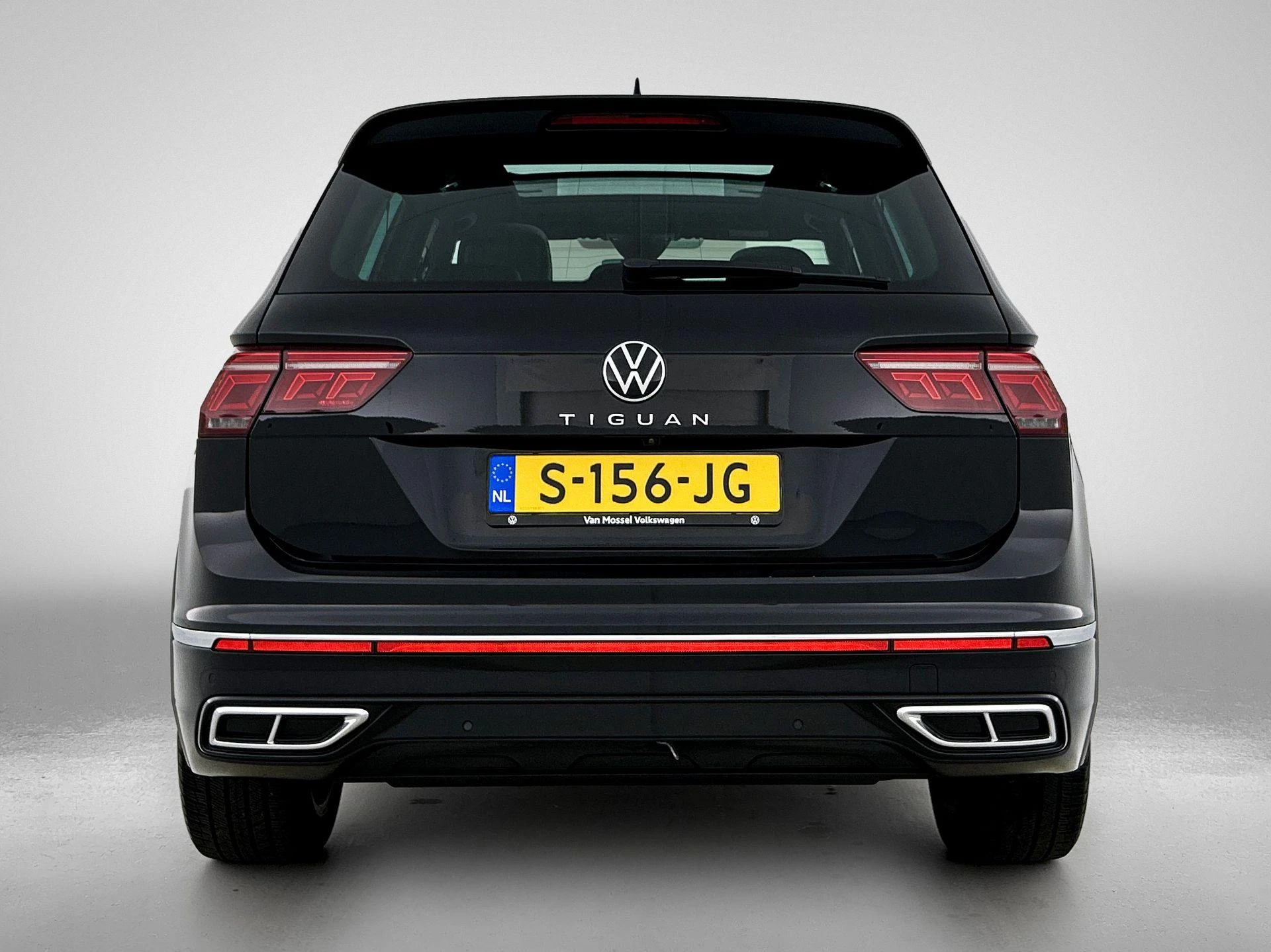 Volkswagen-Tiguan-image-2