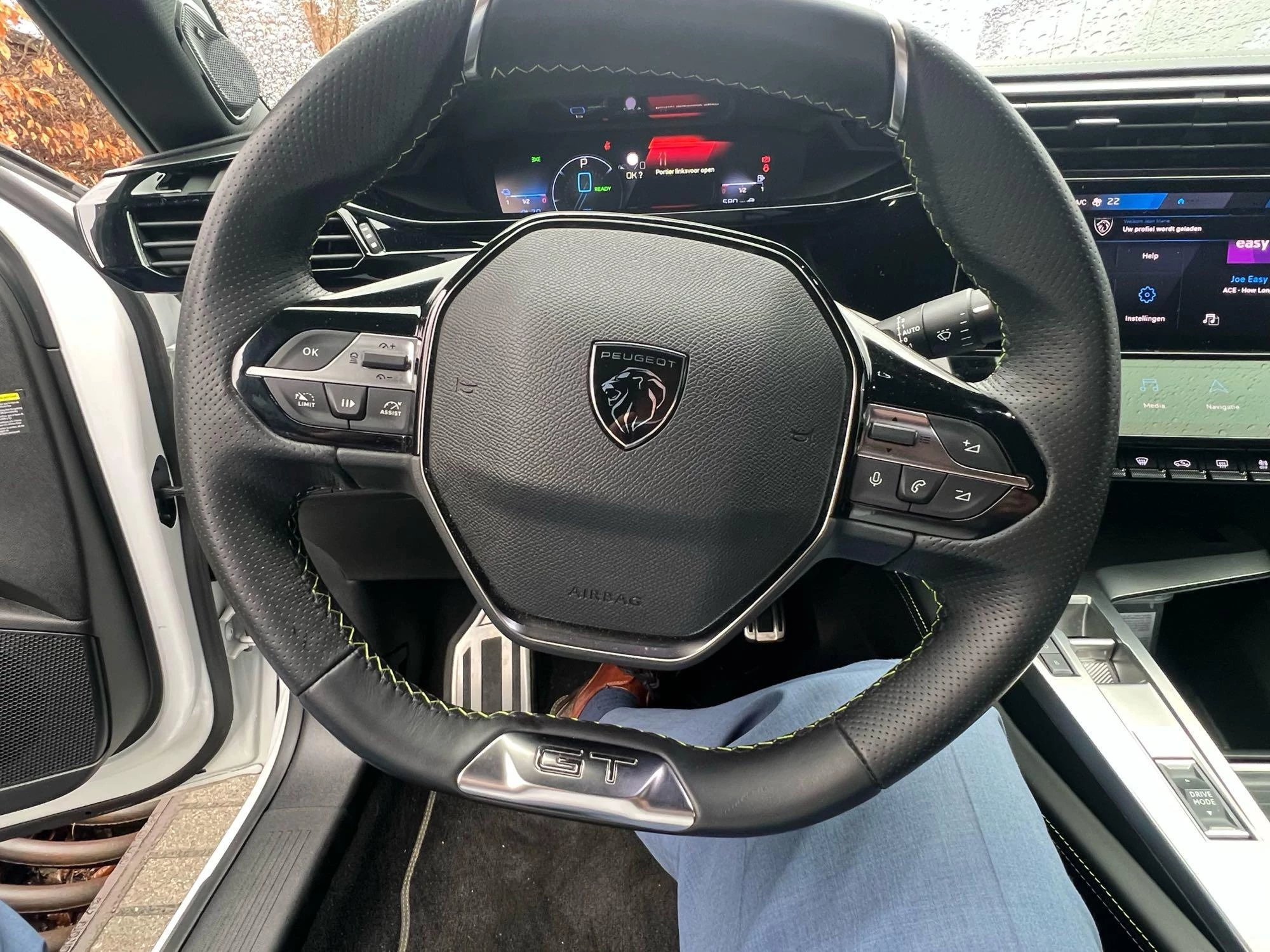 Peugeot-308-image-8