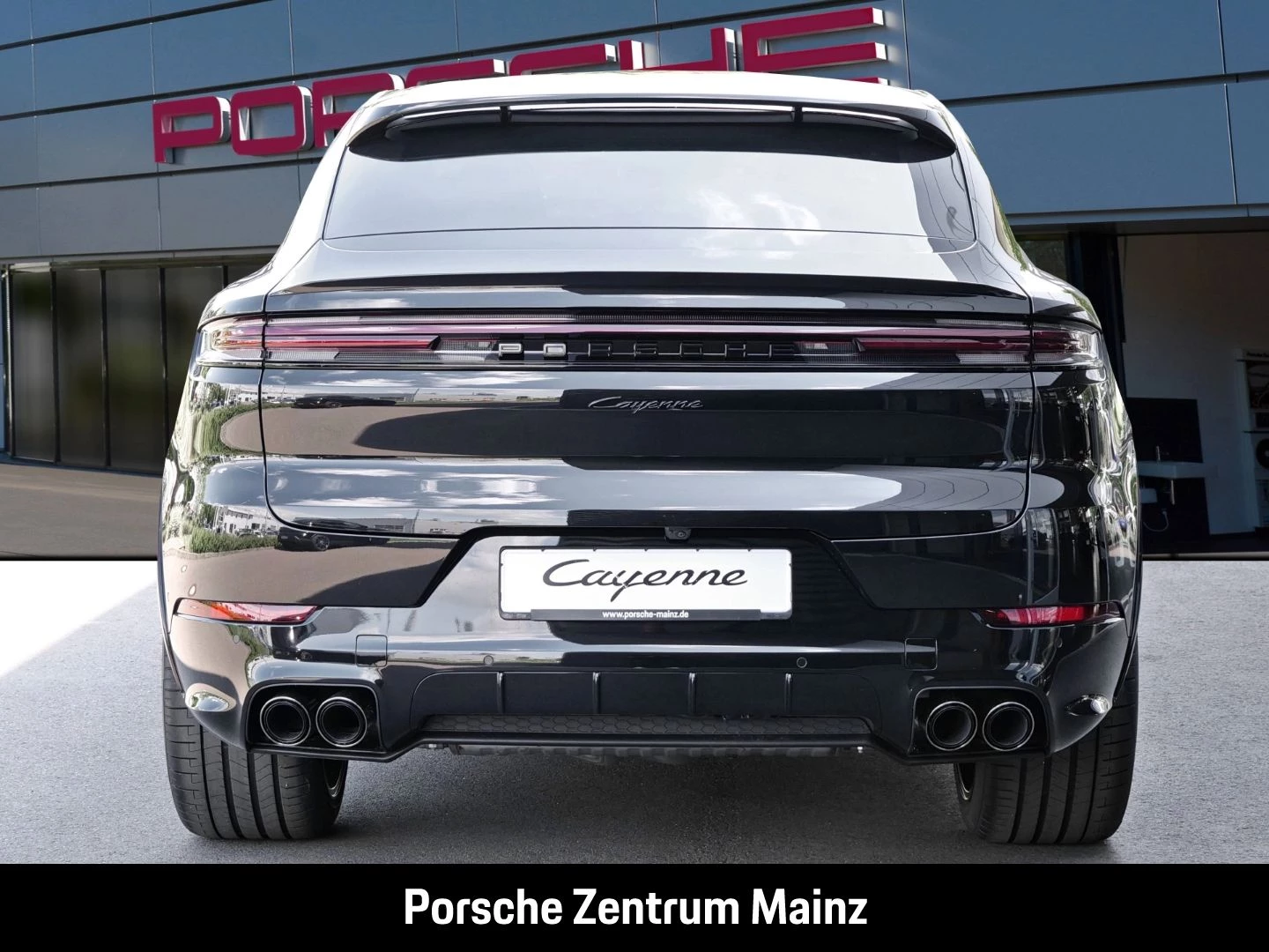 Porsche Cayenne E-Hybrid Coupe Black Edition InnoDrive black edition