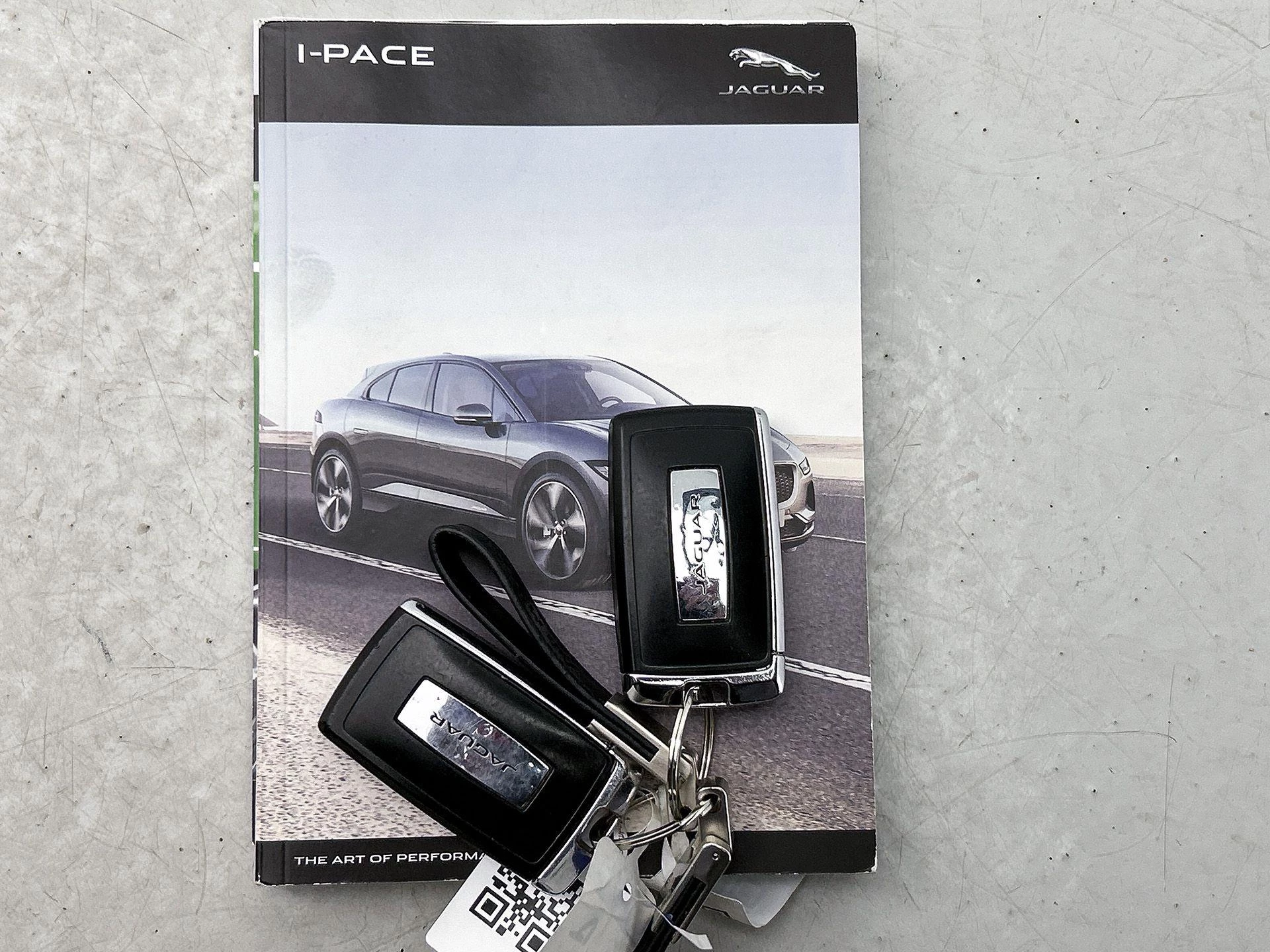 Jaguar-I-PACE-image-74