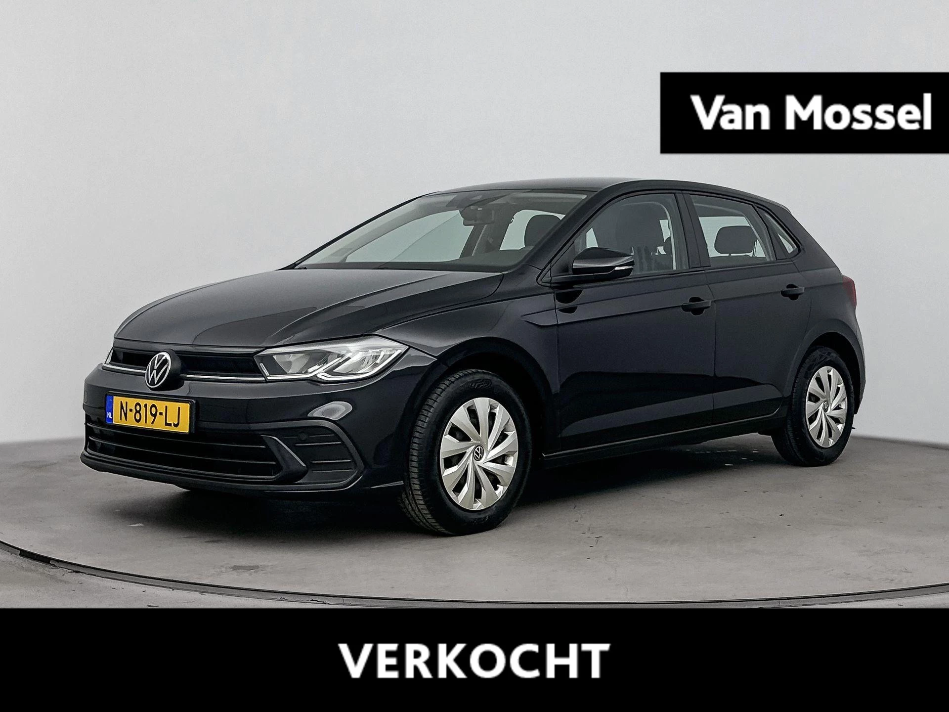 Volkswagen-Polo-image-0