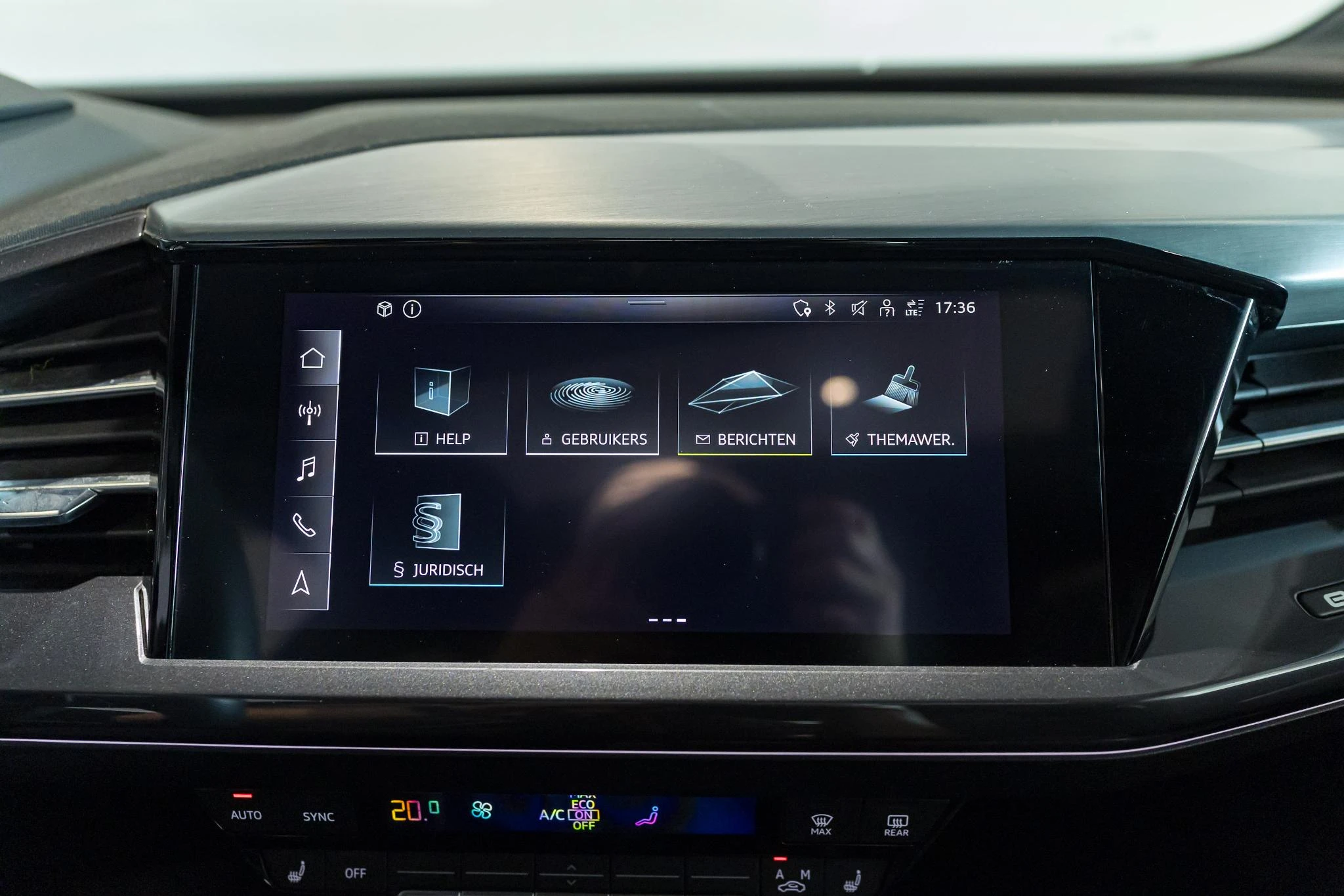 Audi-Q4 Sportback e-tron-image-32