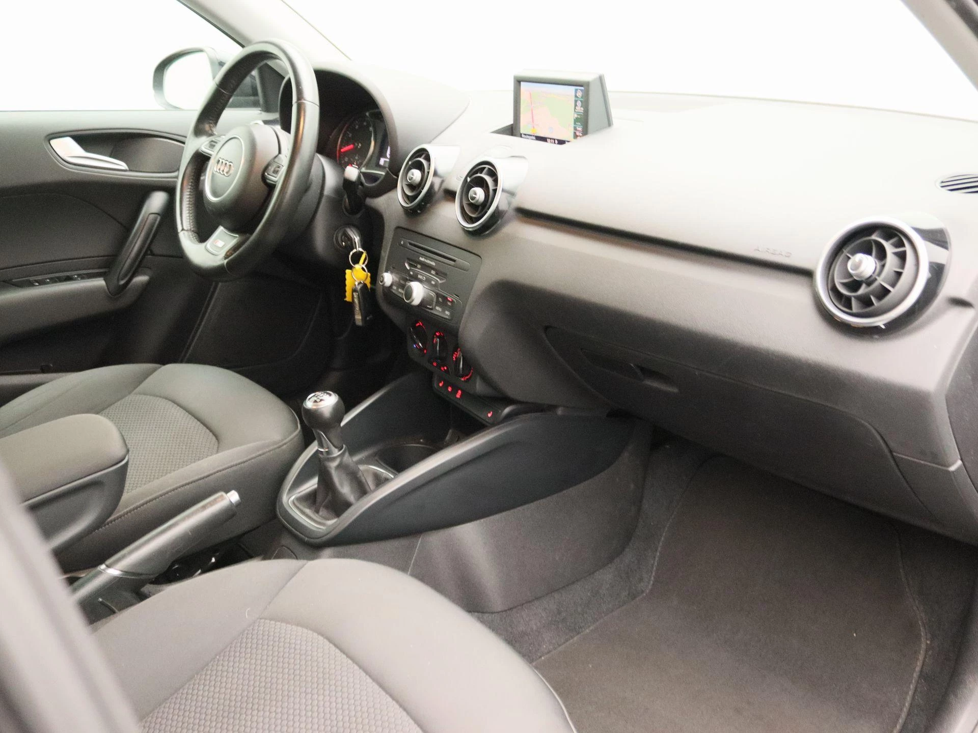 Audi-A1 Sportback-image-23