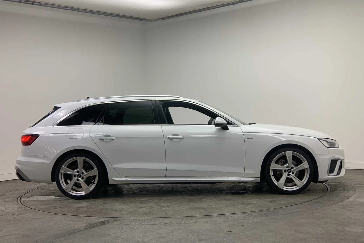 Audi-A4-image-3
