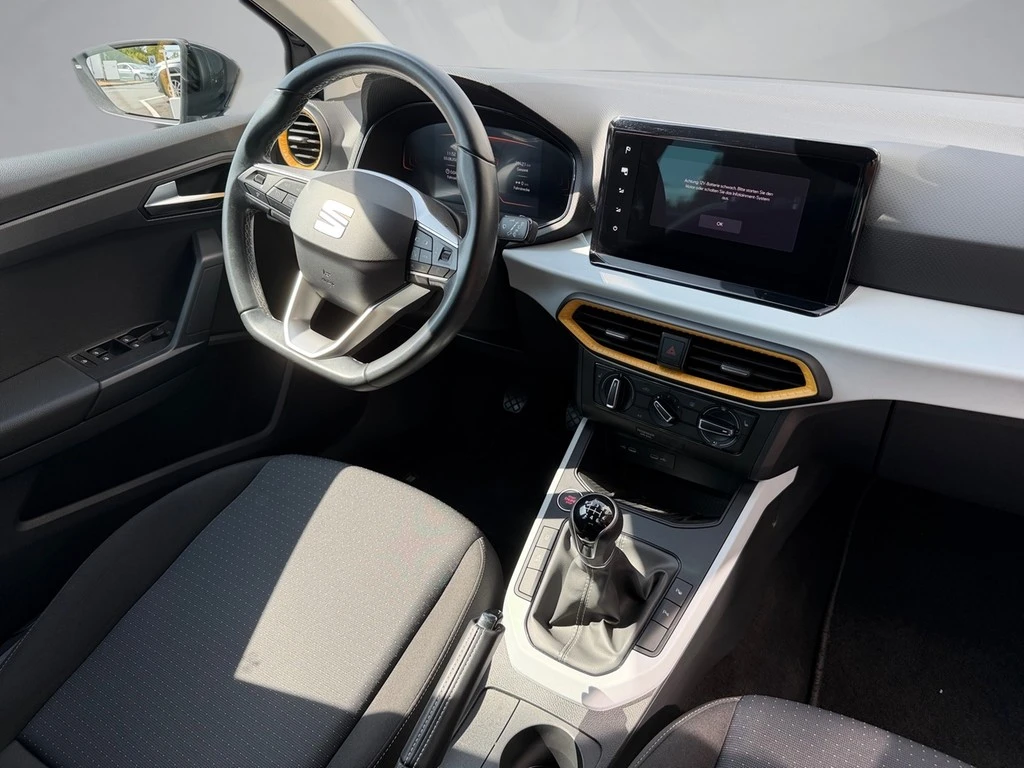 SEAT-Arona-image-11