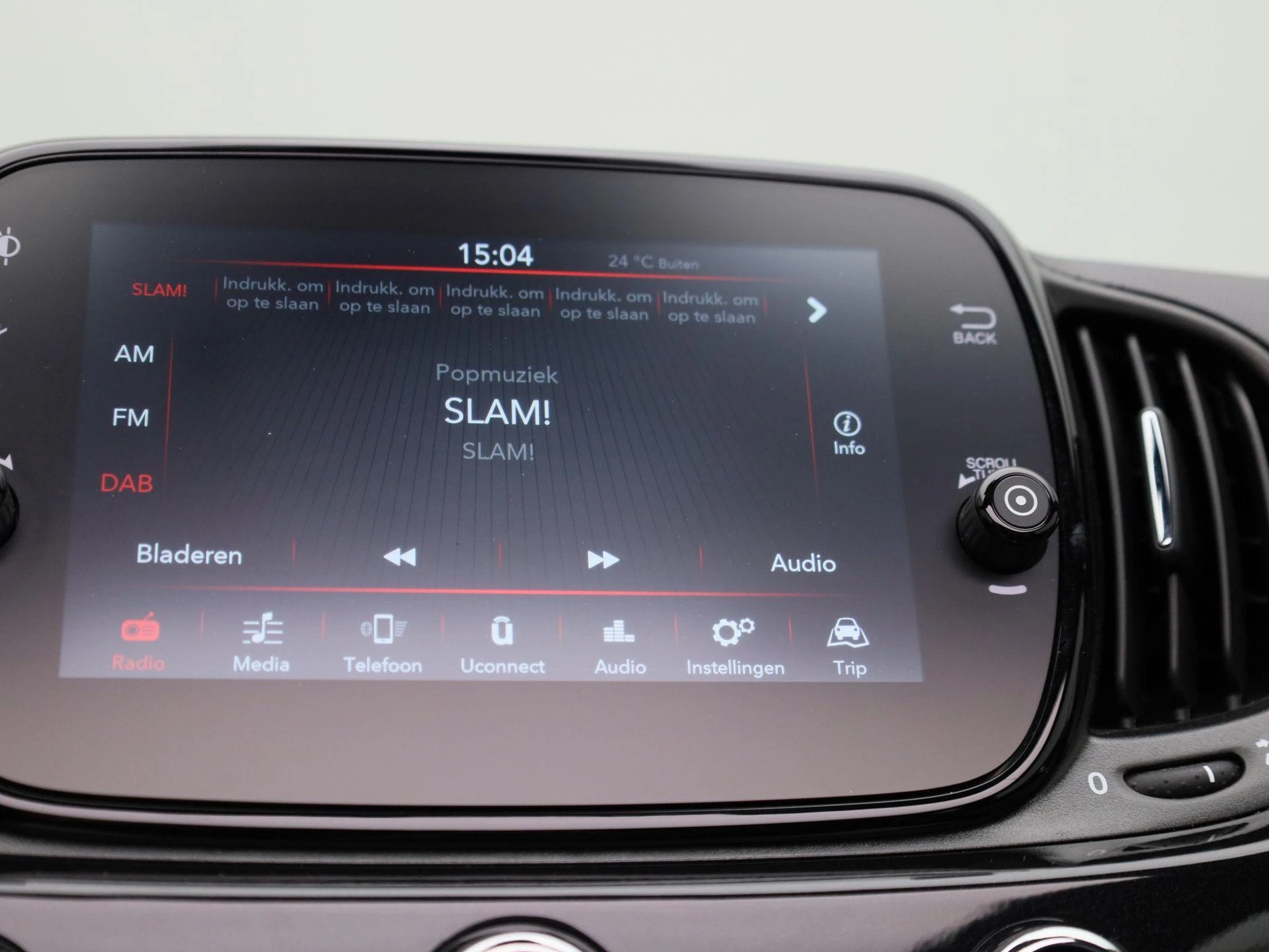 Fiat-500C-image-14